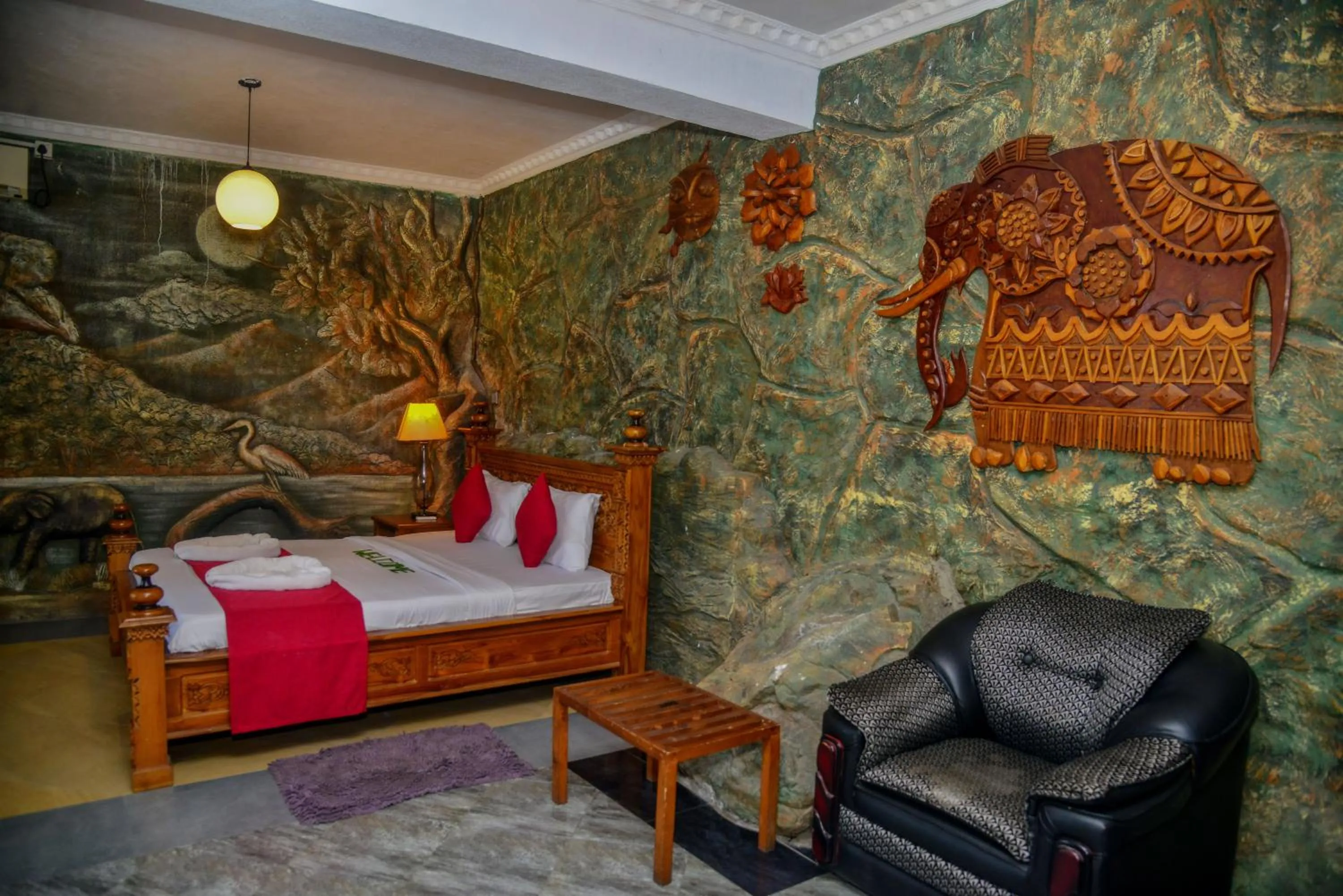 Bed in Ella Mount Heaven