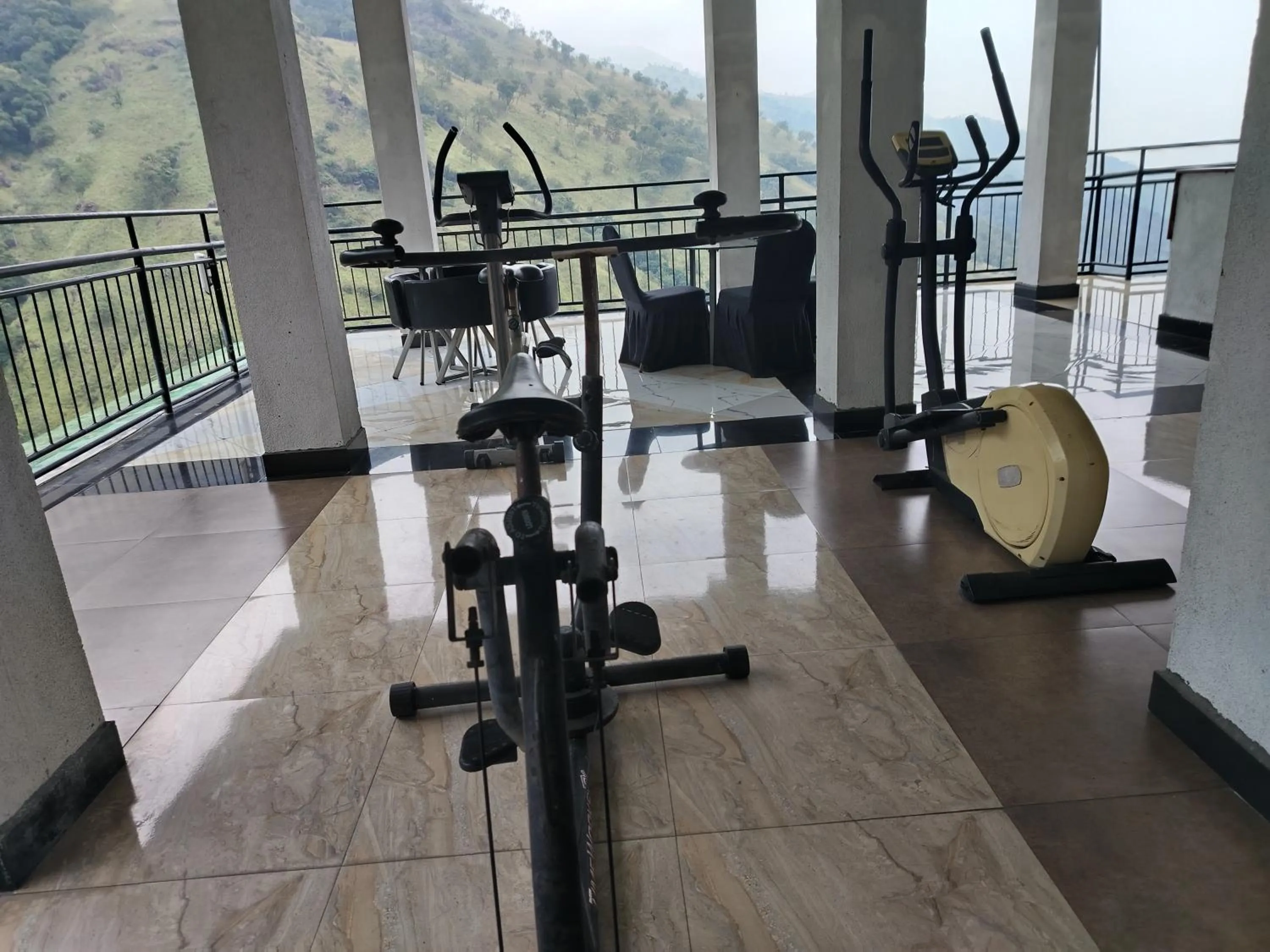 Fitness centre/facilities in Ella Mount Heaven