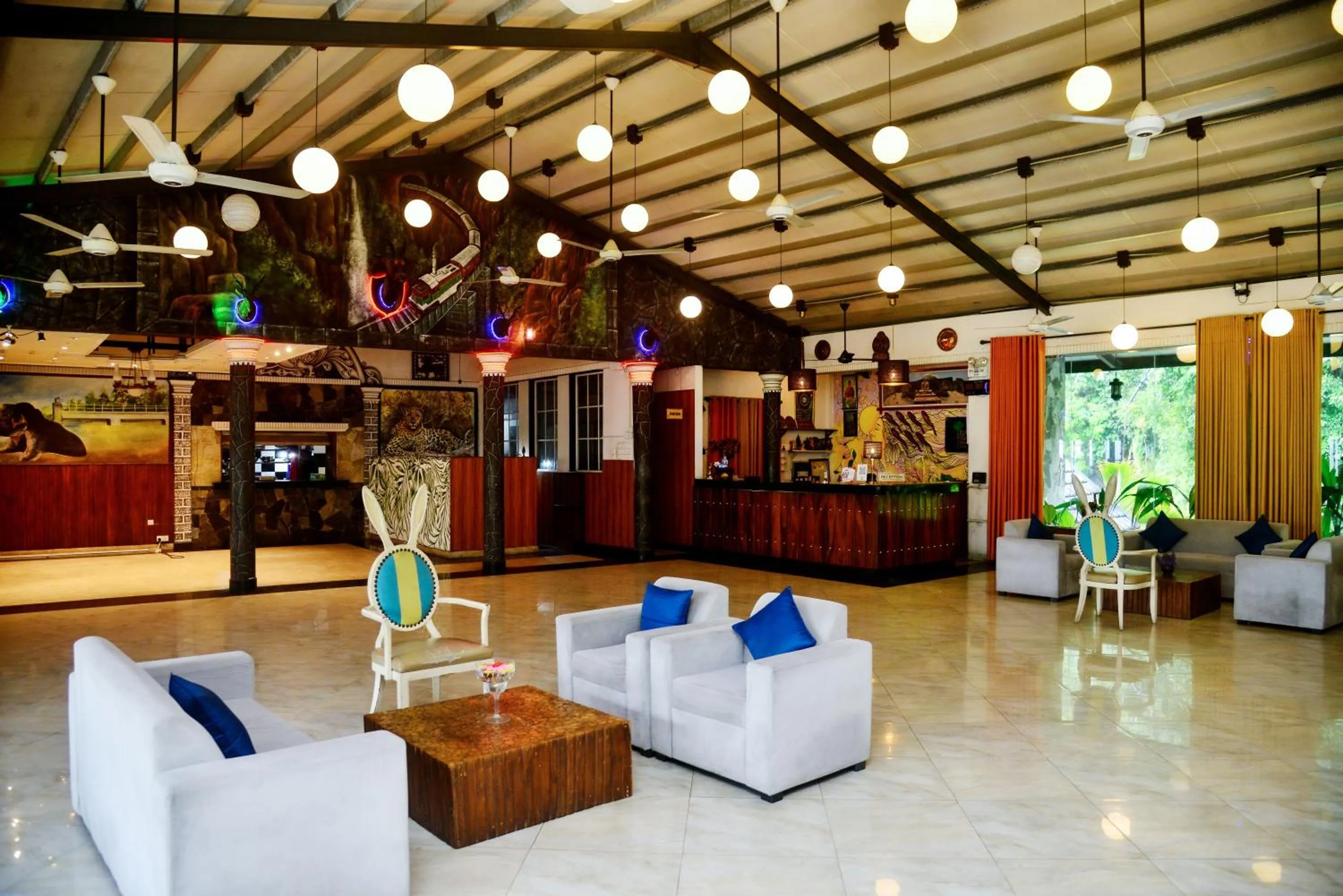 Lobby or reception in Ella Mount Heaven