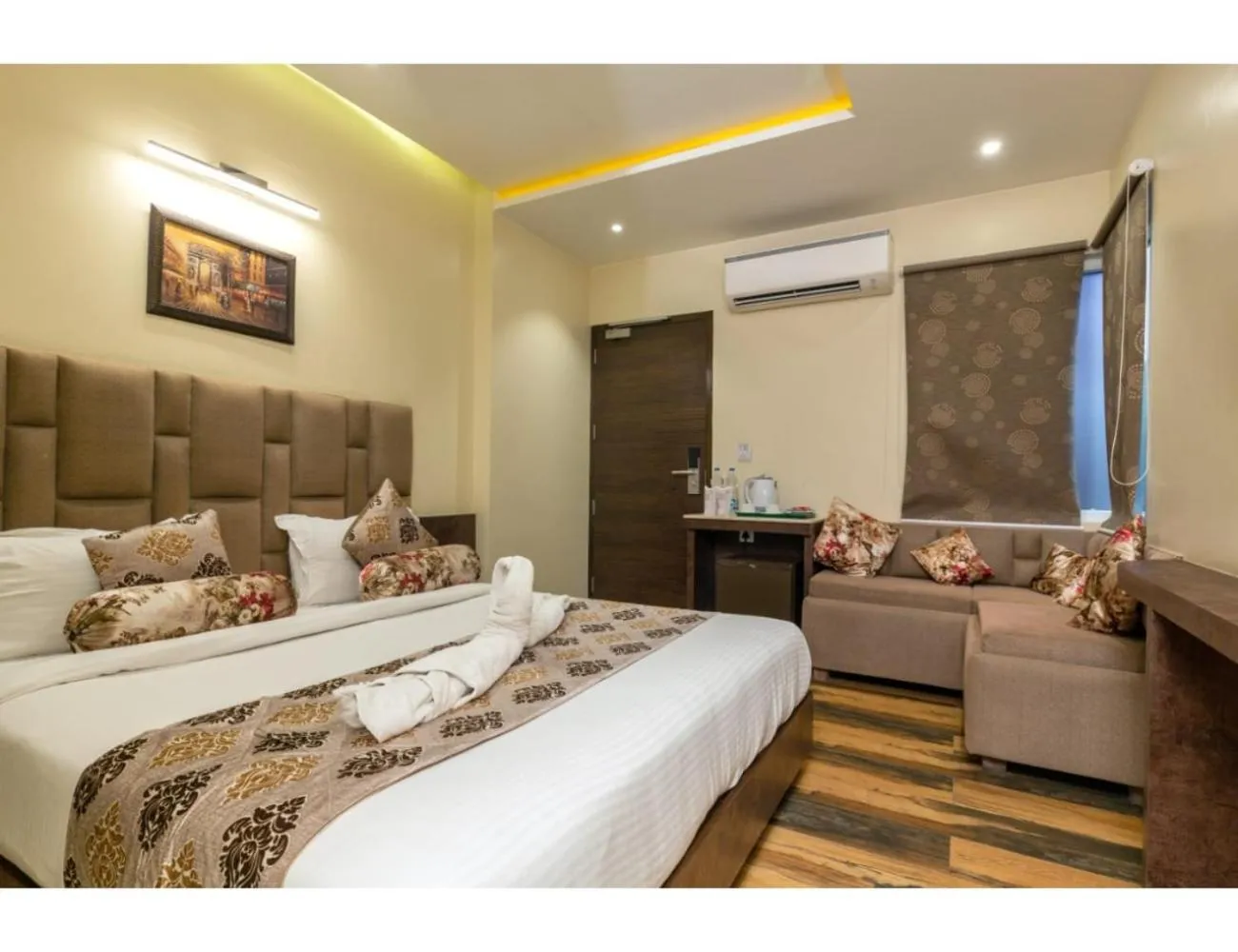 Photo of the whole room, Bed in Hotel Urban Galaxy Square, Amritsar