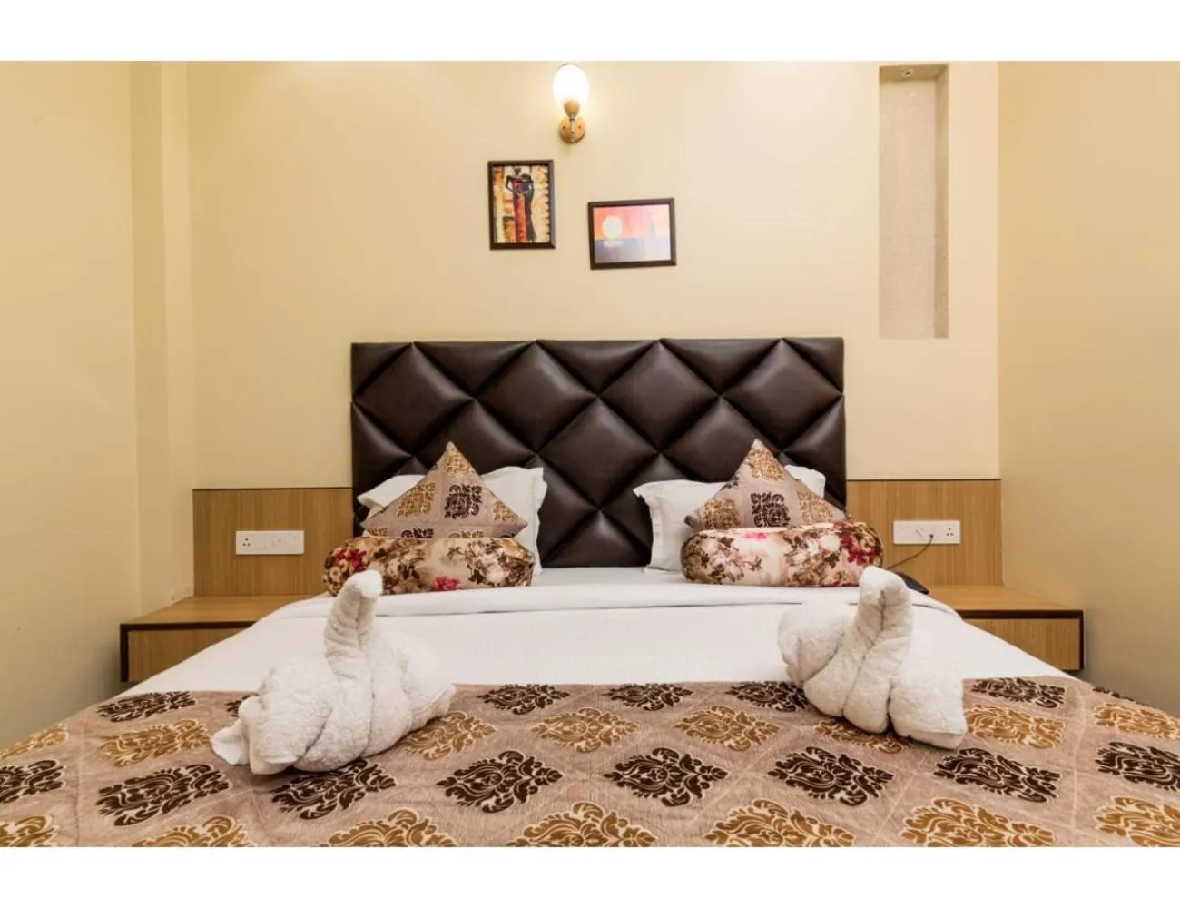 Photo of the whole room, Bed in Hotel Urban Galaxy Square, Amritsar