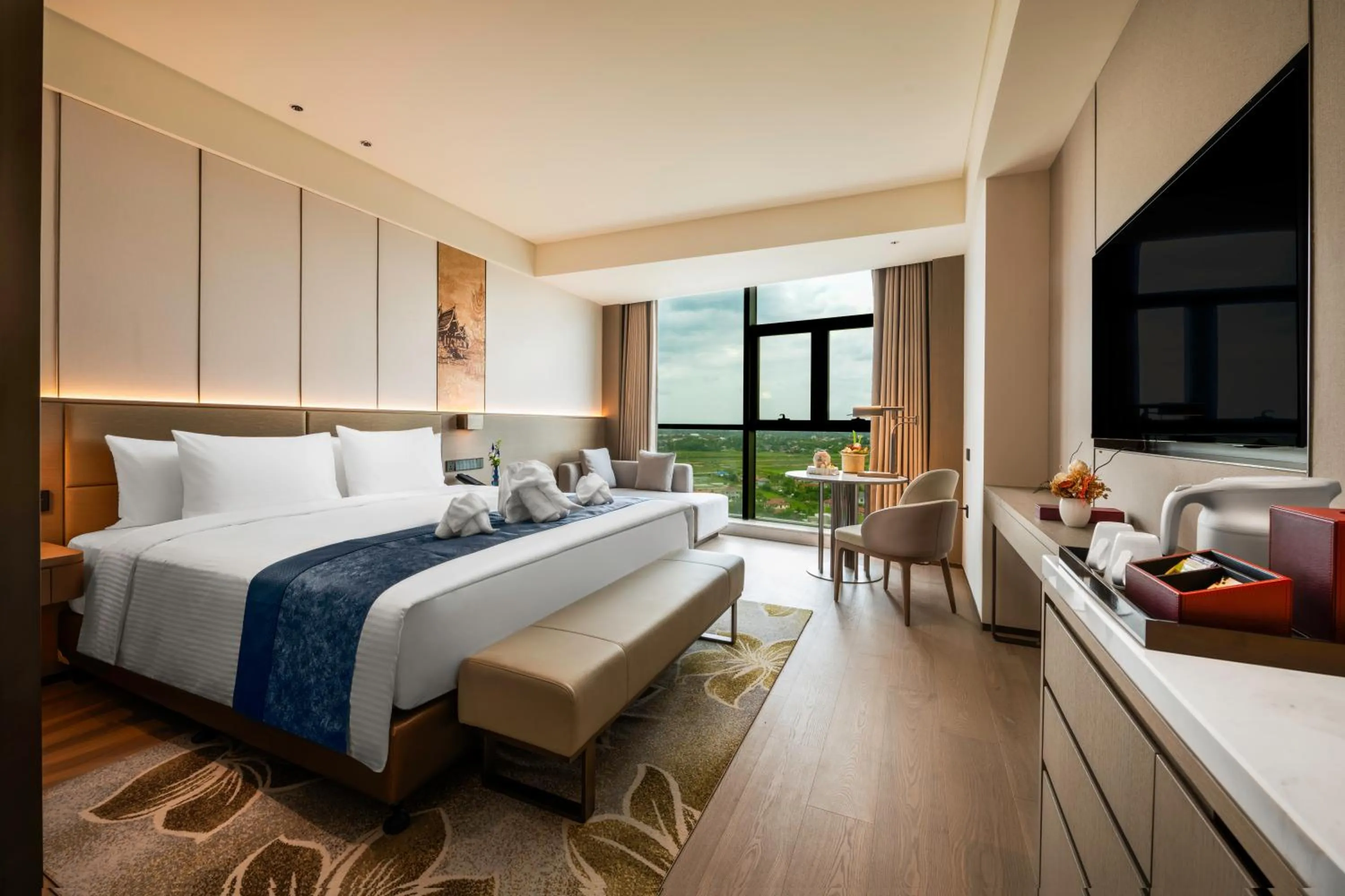 Photo of the whole room, Bed in Latsavong Wanda Vista Vientiane