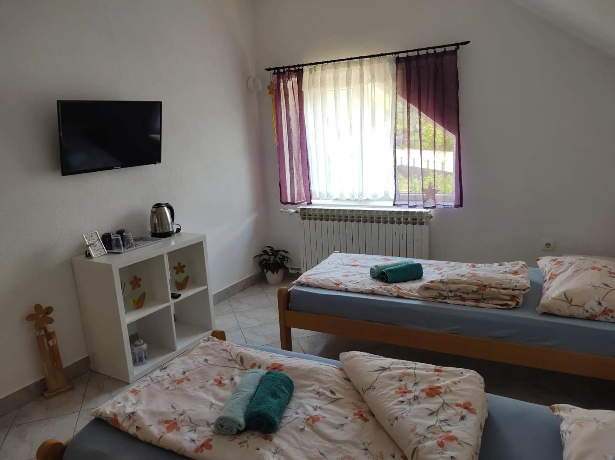 TV and multimedia, Bed in Apartment Ada bed & breakfast