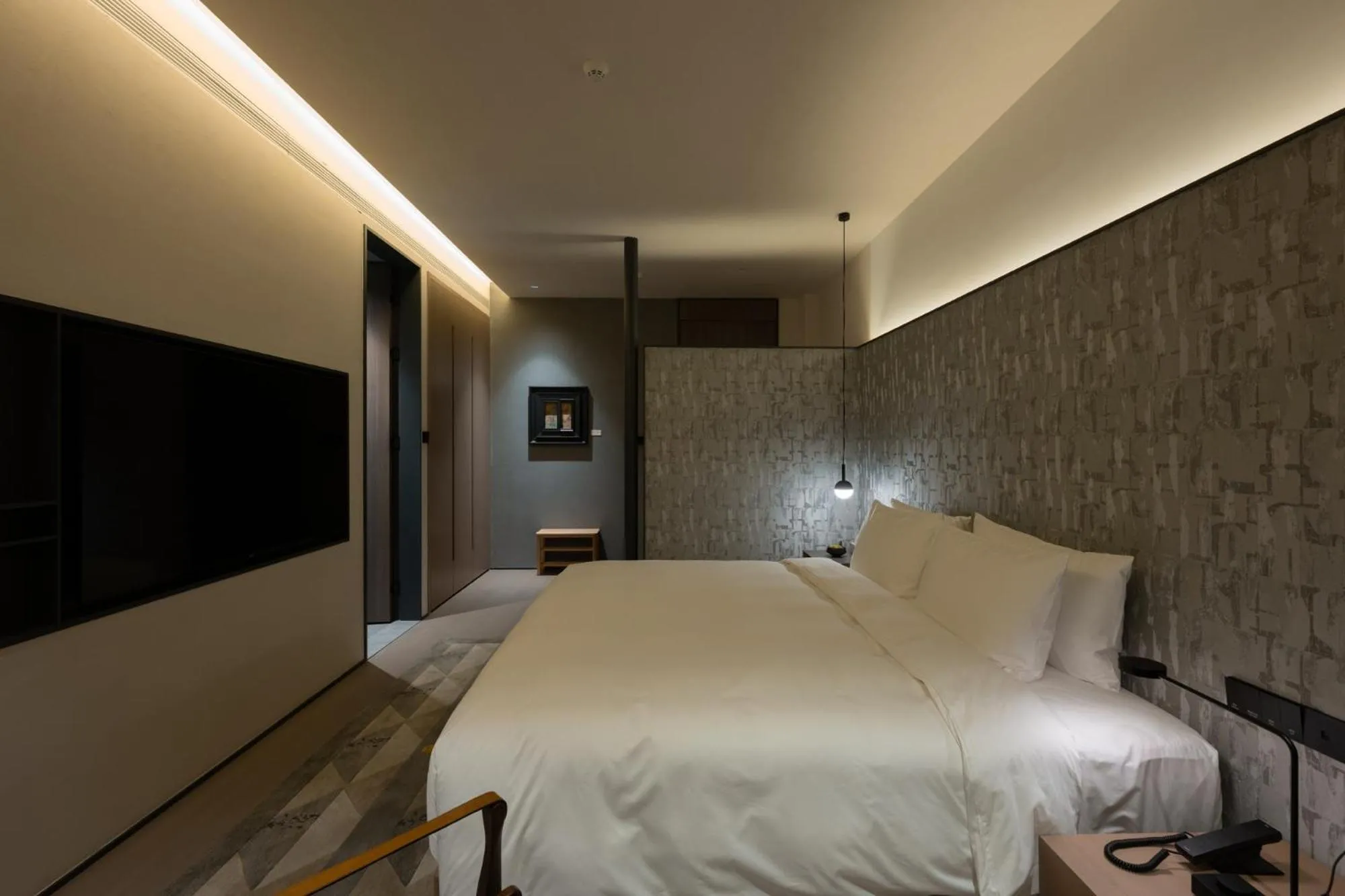 Bedroom, Bed in Jiangnan House Guanqianjie