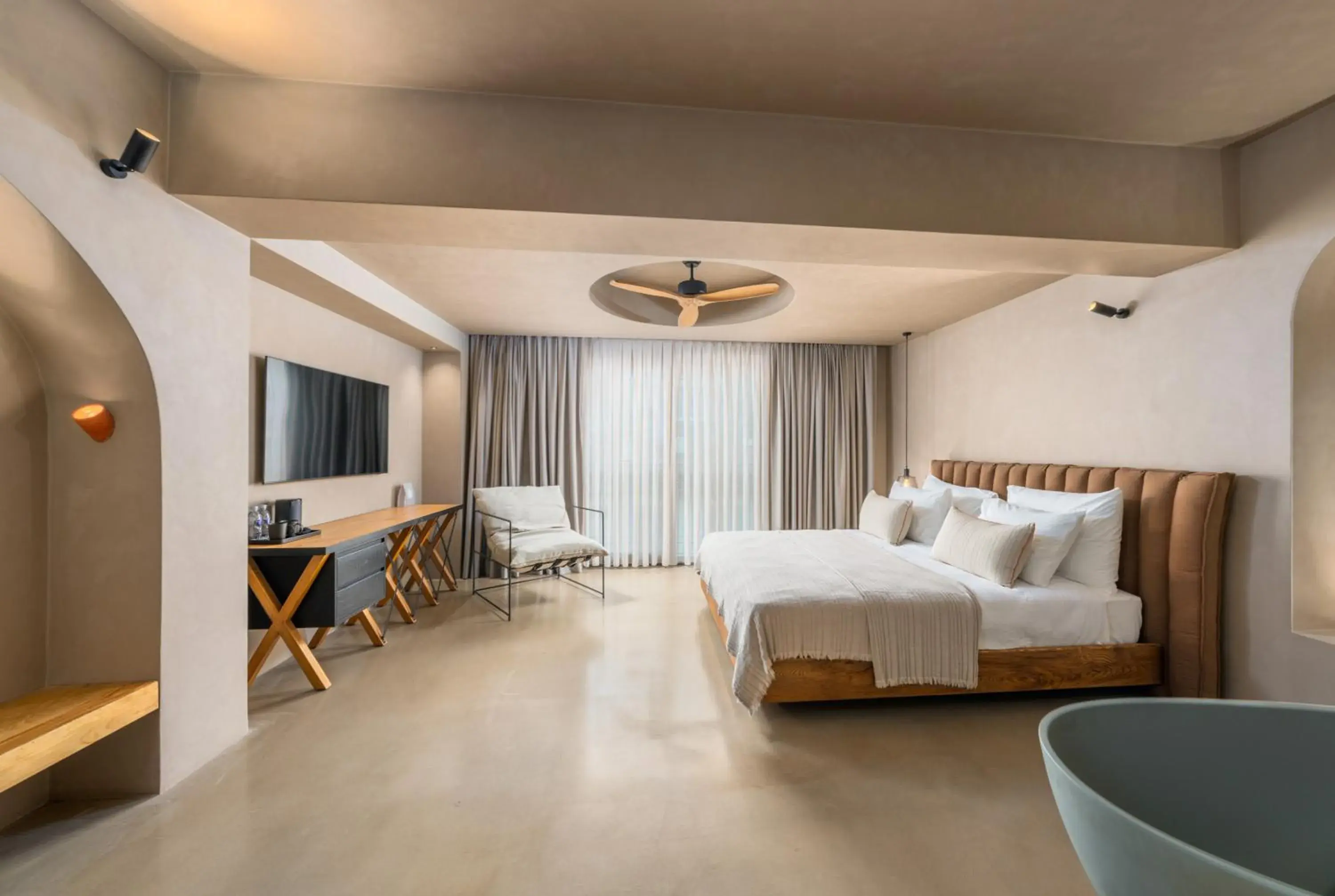 Bed in Roome Bed in Roome