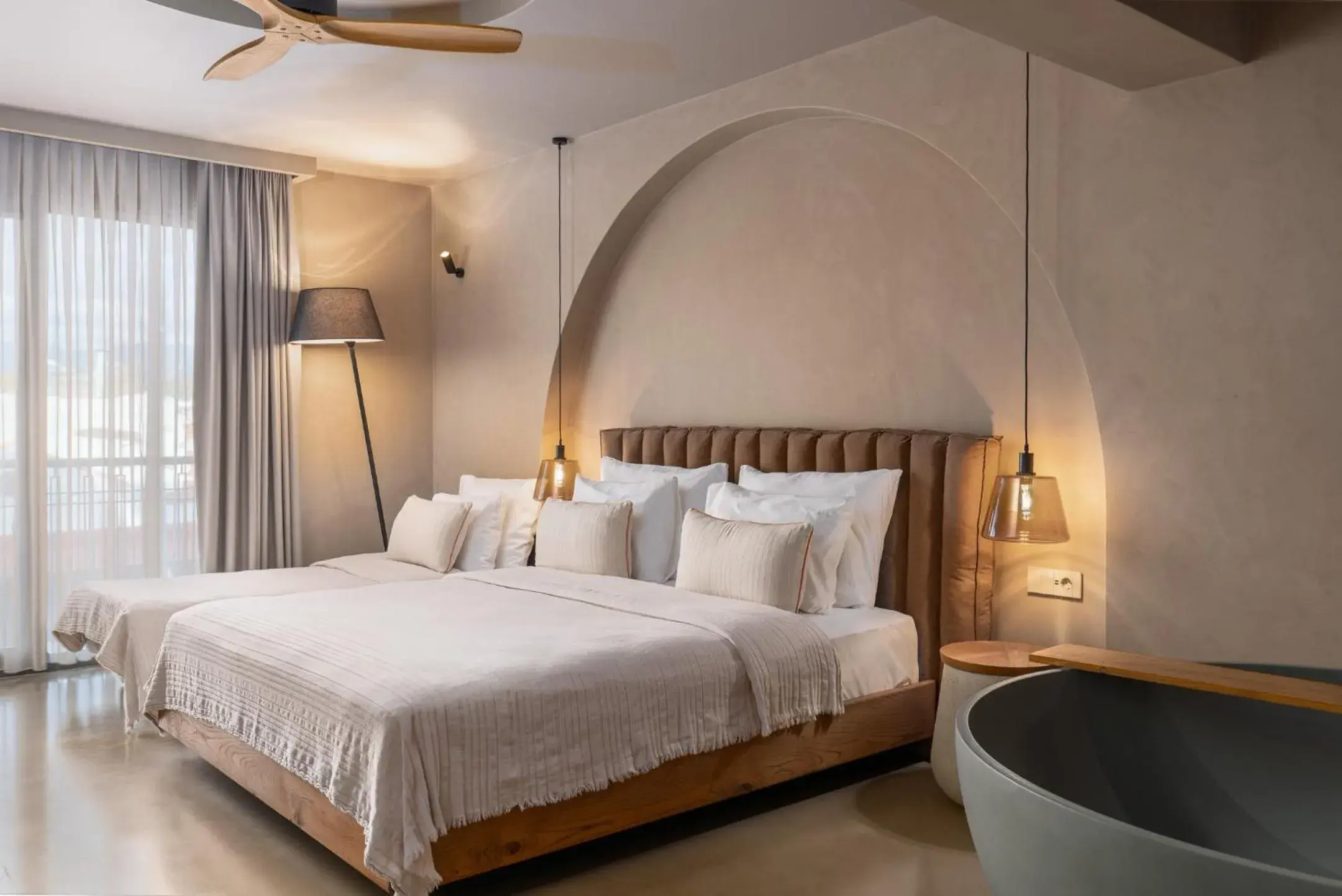 Bed in Roome Bed in Roome