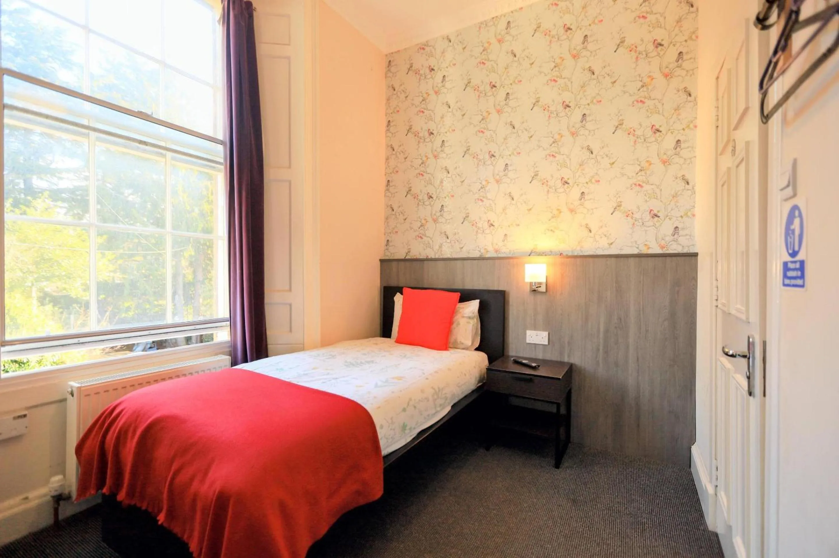 Small Single Room - single occupancy in Edinburgh Holiday Guest House