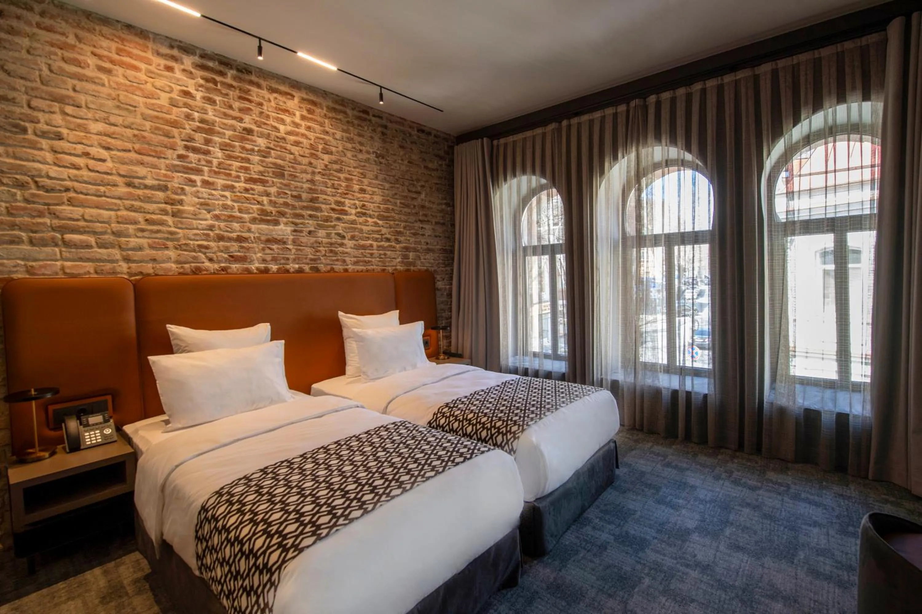 Photo of the whole room, Bed in Qarvasla Hotel