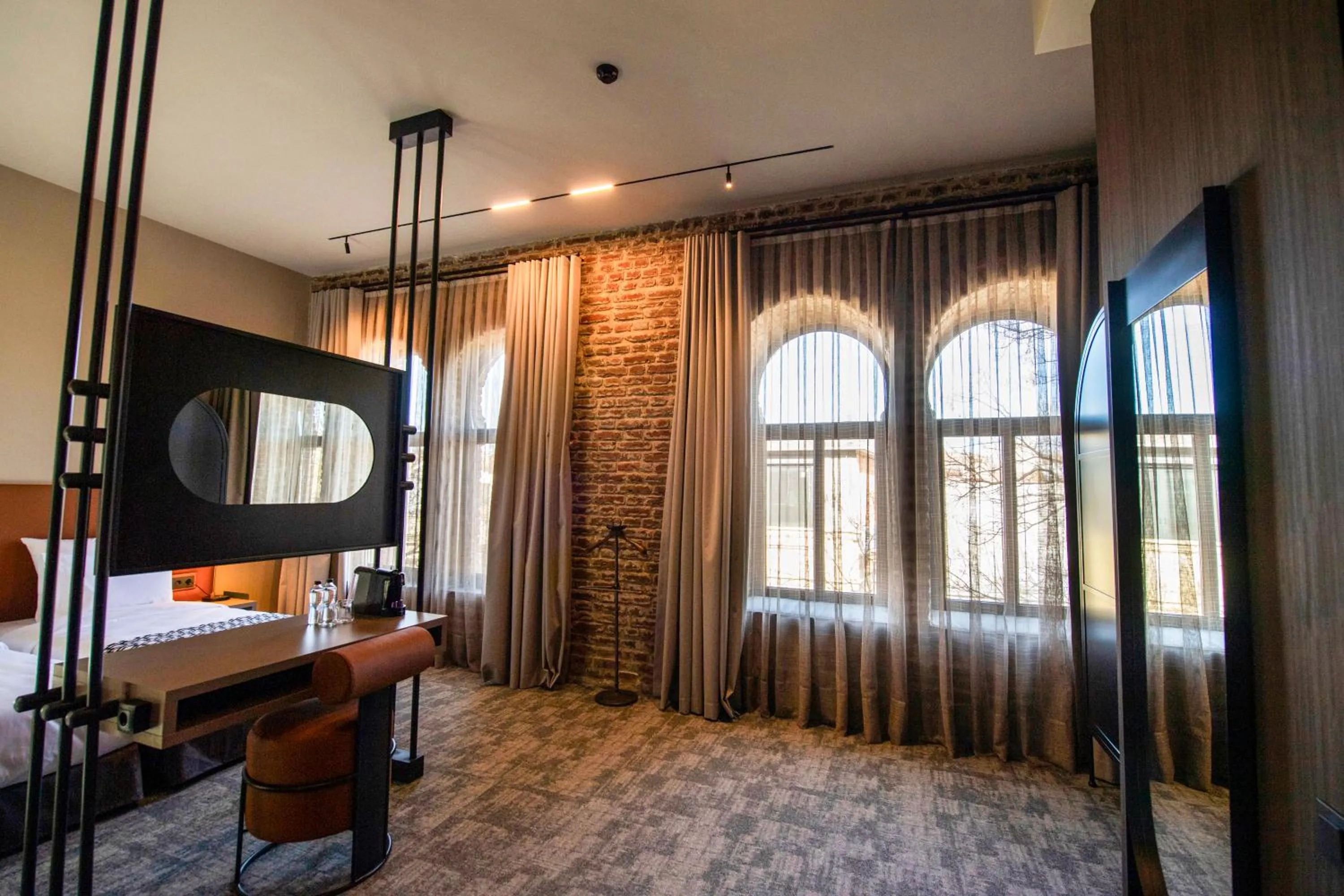 Photo of the whole room, Bed in Qarvasla Hotel