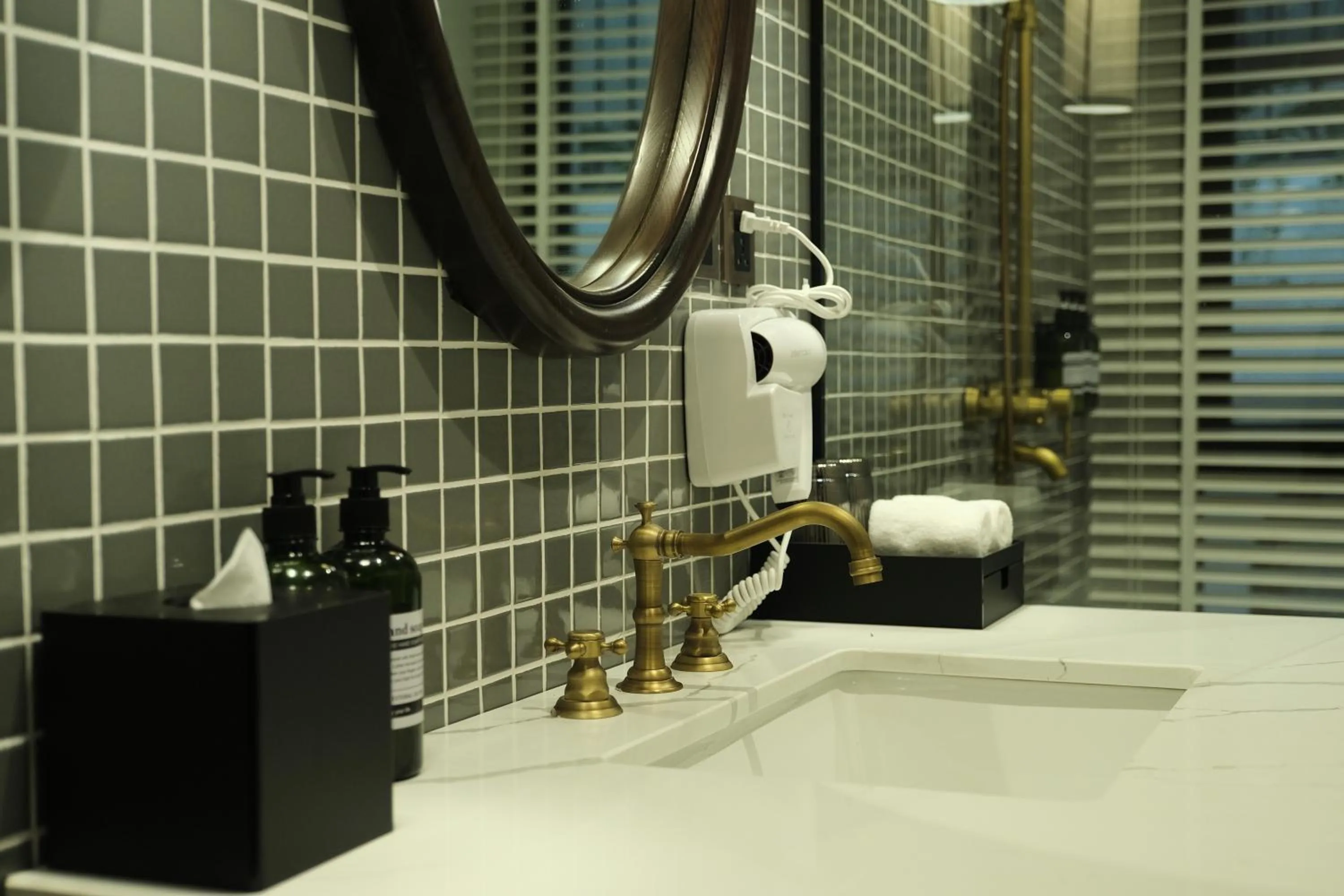 Bathroom in Paul Chabot Hotel