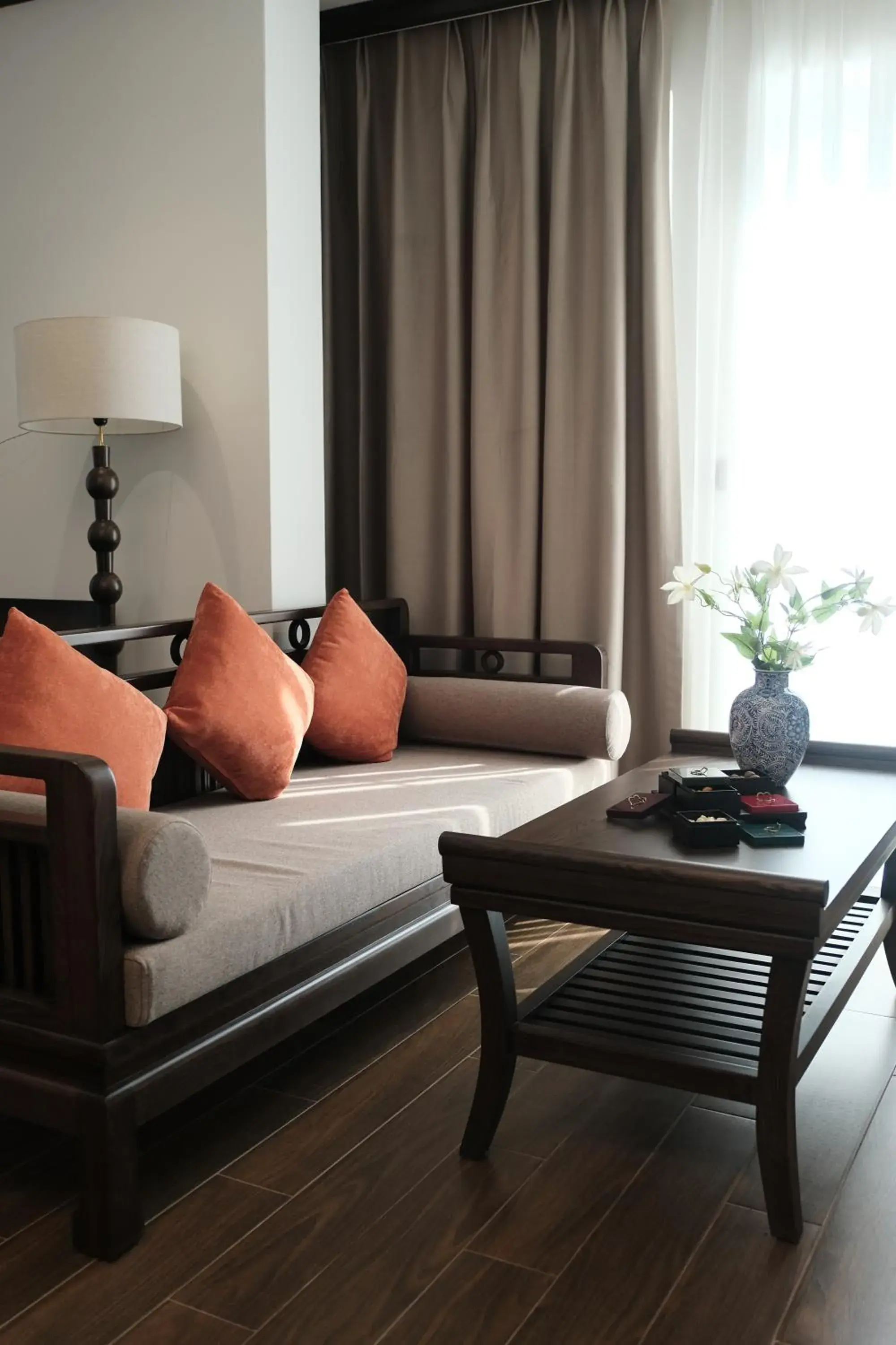 Living room in Paul Chabot Hotel Living room in Paul Chabot Hotel