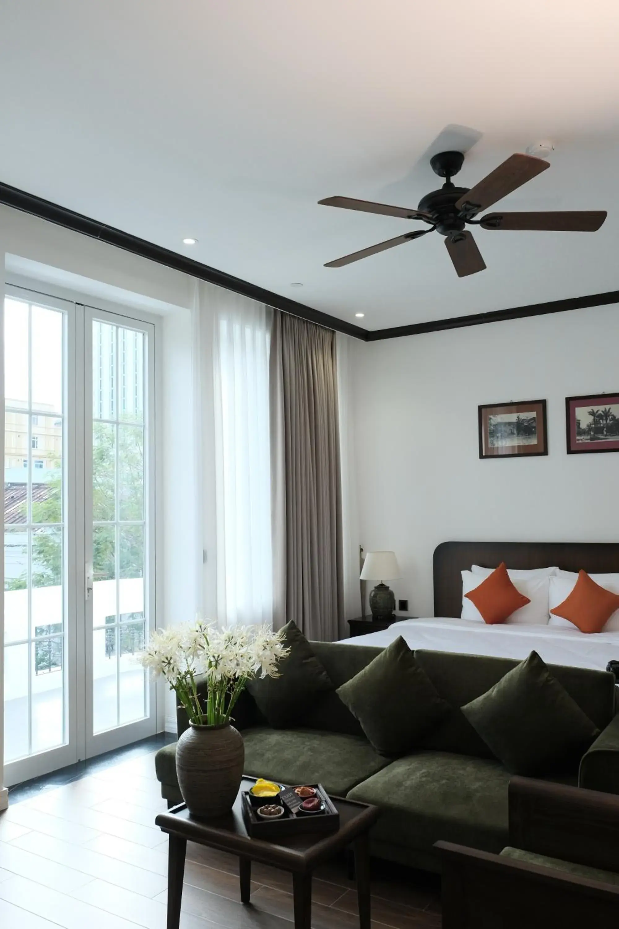 Junior Suite in Paul Chabot Hotel Junior Suite in Paul Chabot Hotel