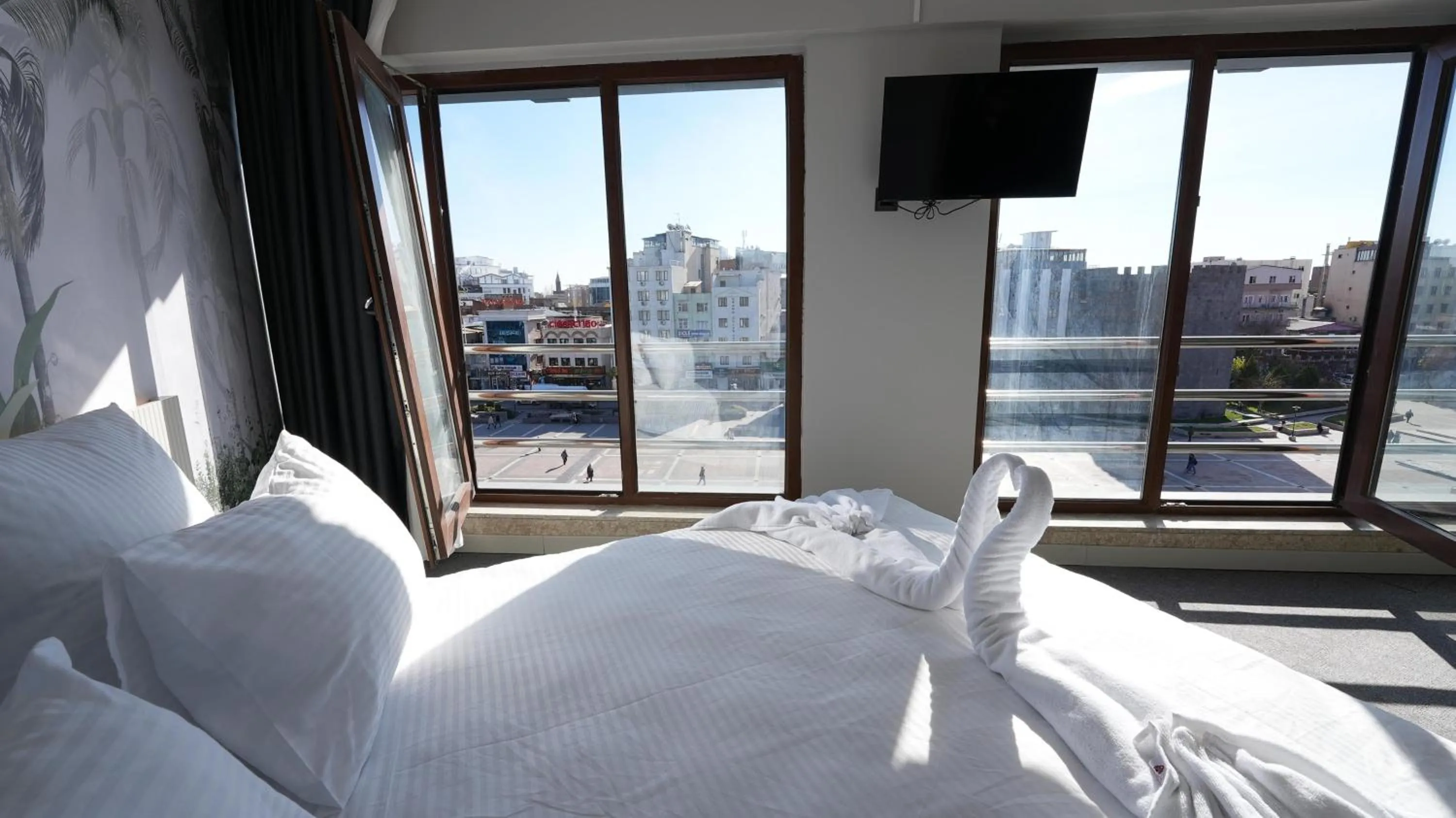 Photo of the whole room in CARTİER LUXURY OTEL