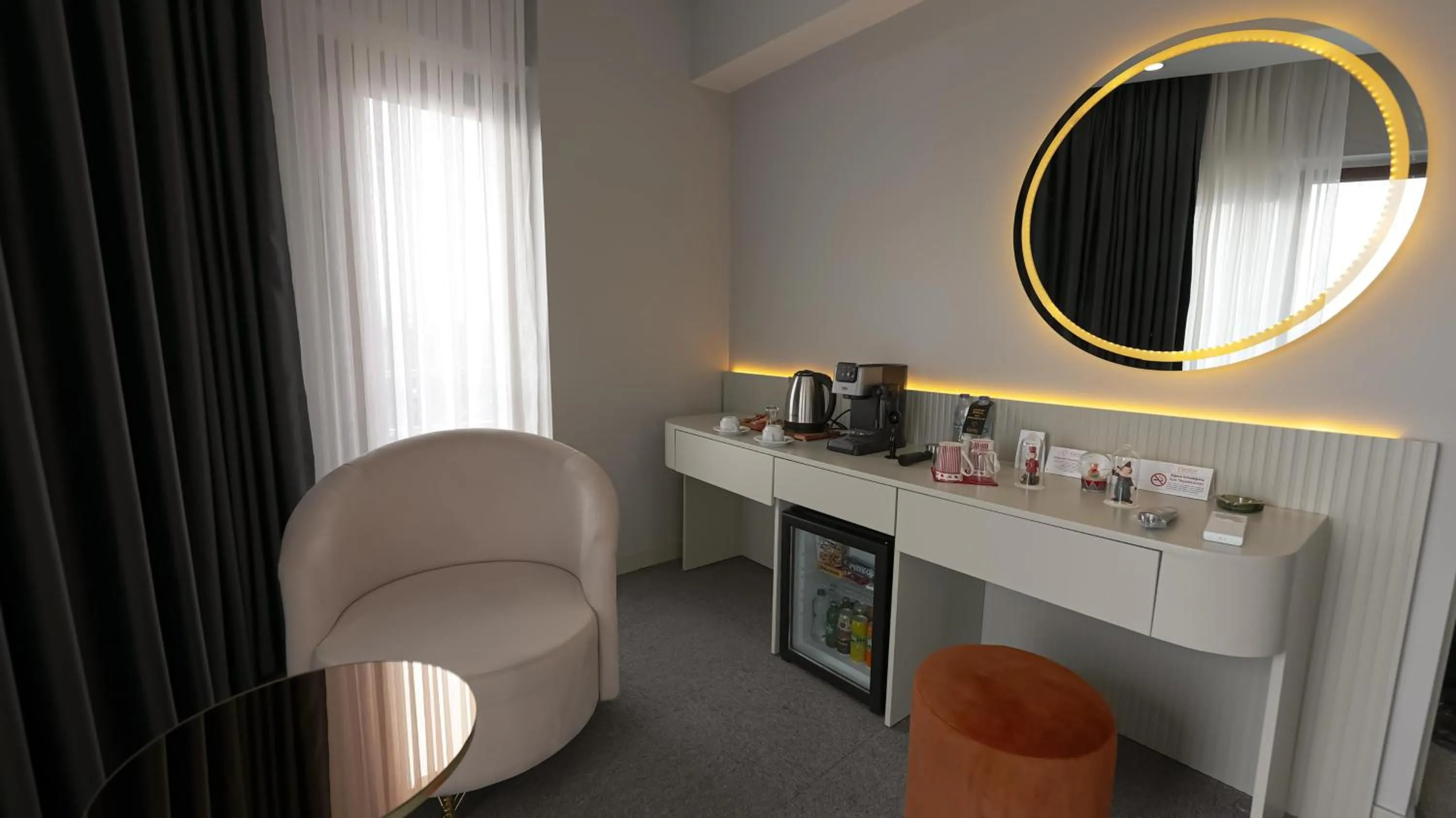 Coffee/tea facilities in CARTİER LUXURY OTEL