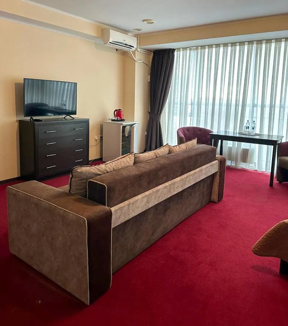 Mark Plaza Hotel