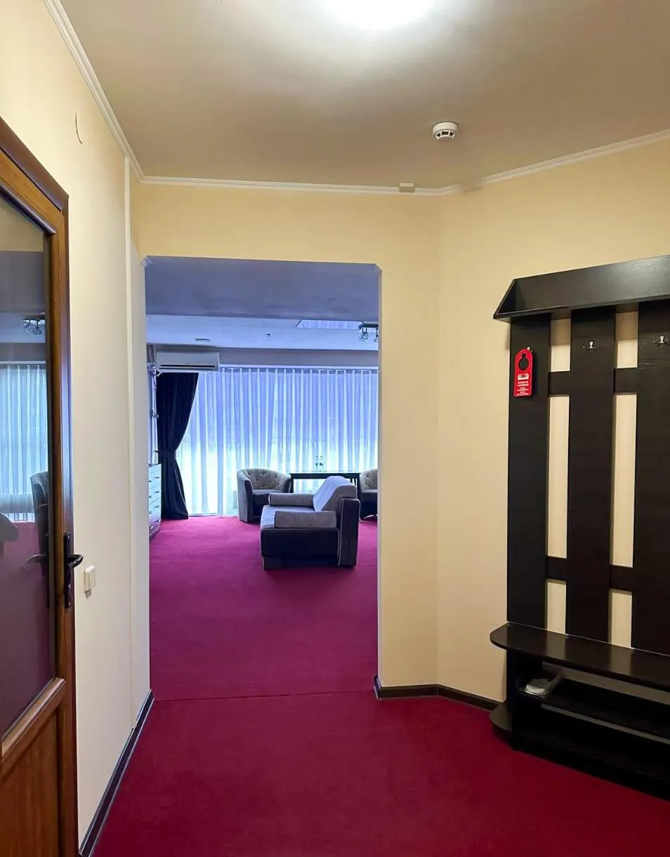 Mark Plaza Hotel