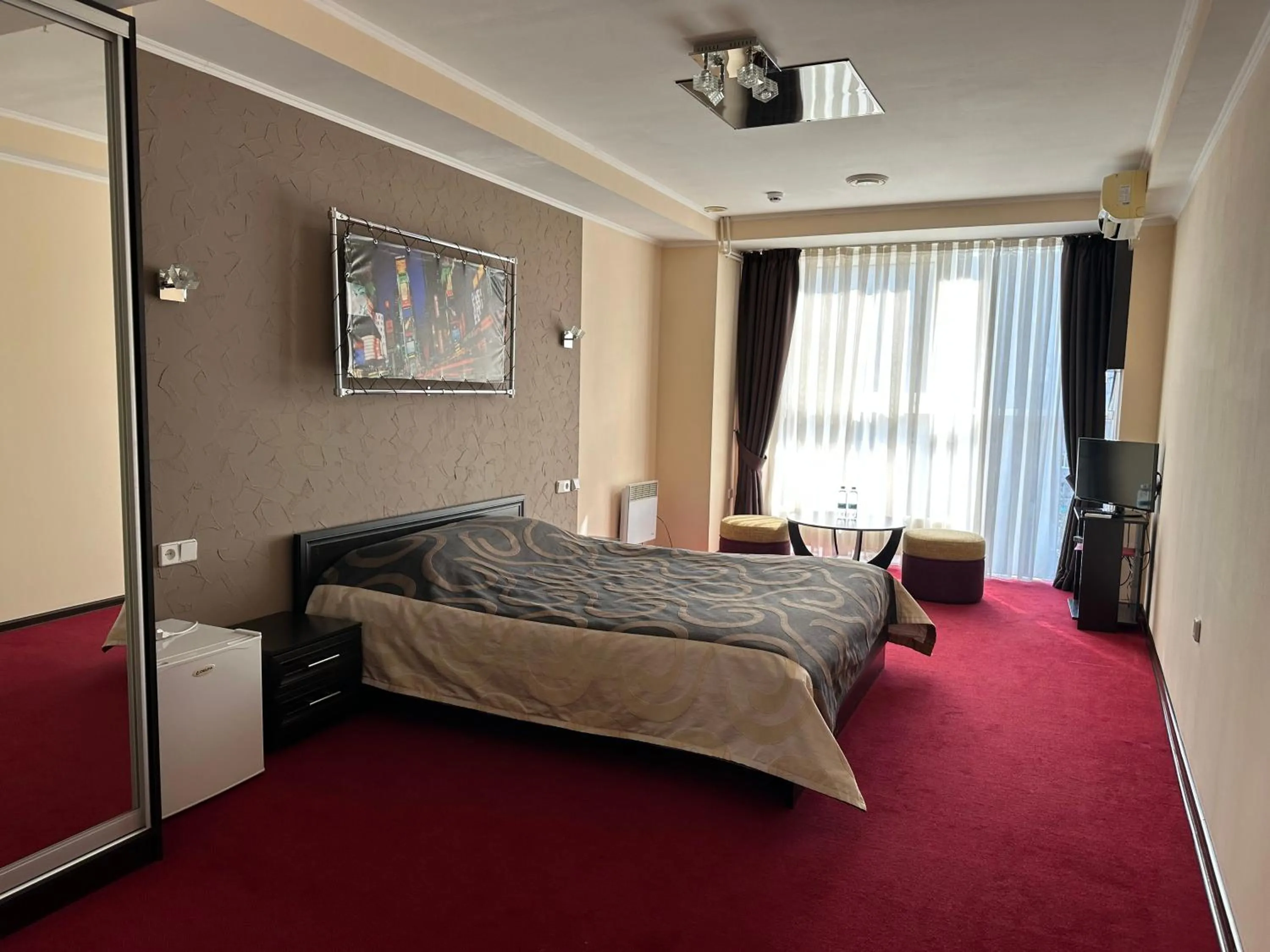 Mark Plaza Hotel