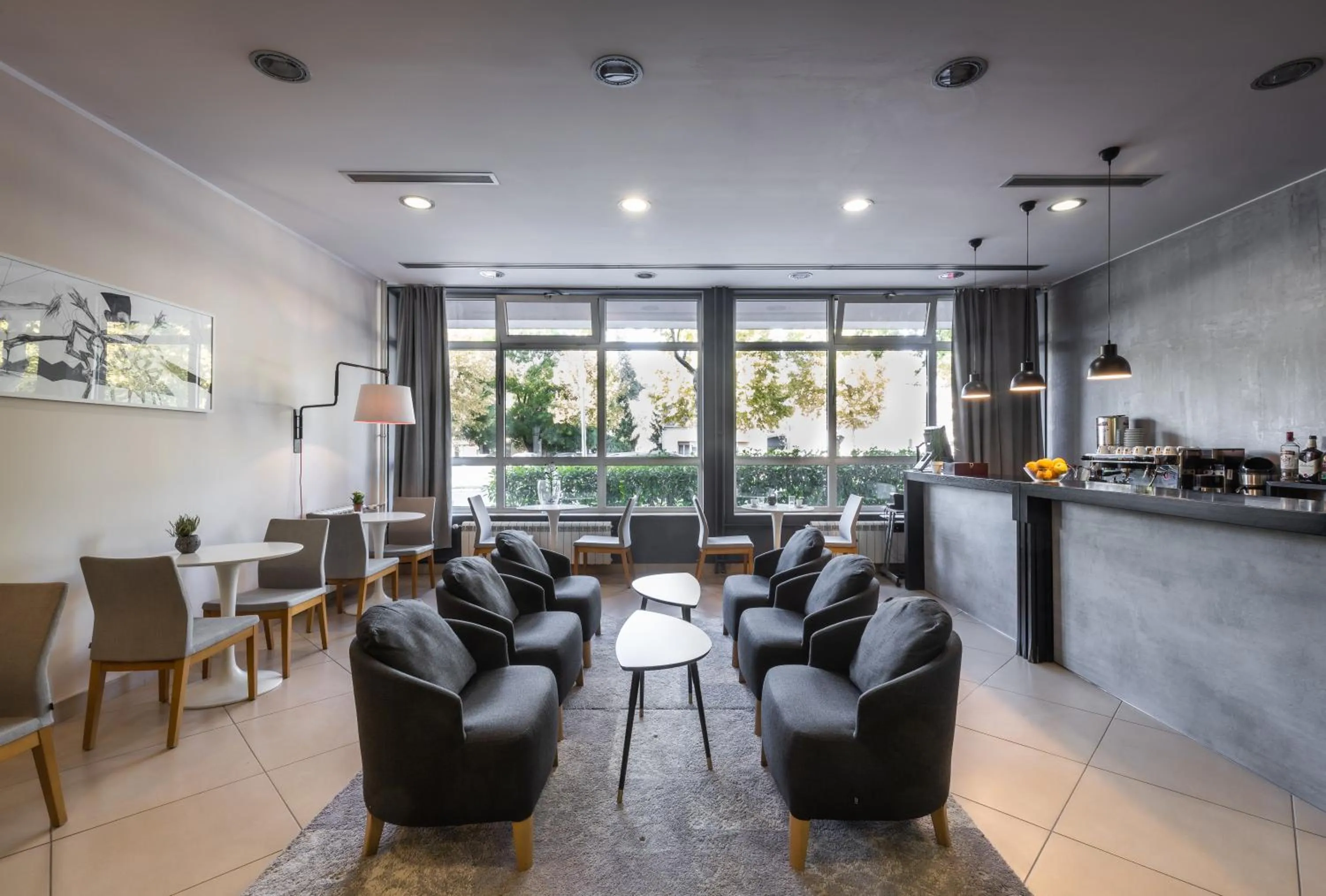 Lounge or bar in BLEECKER Hotels