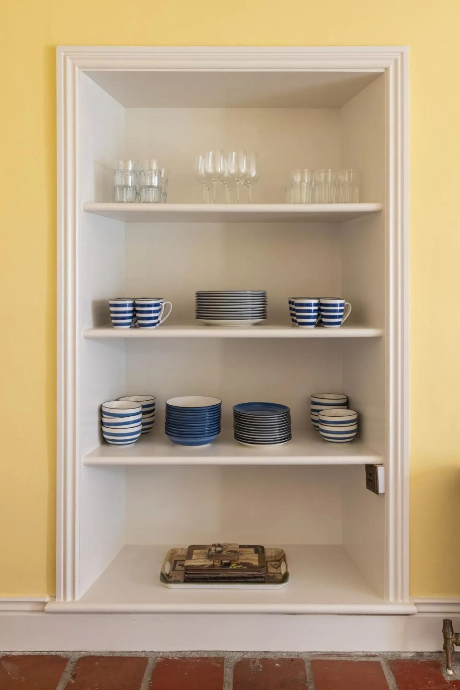 Kitchen or kitchenette in Castletown Round House