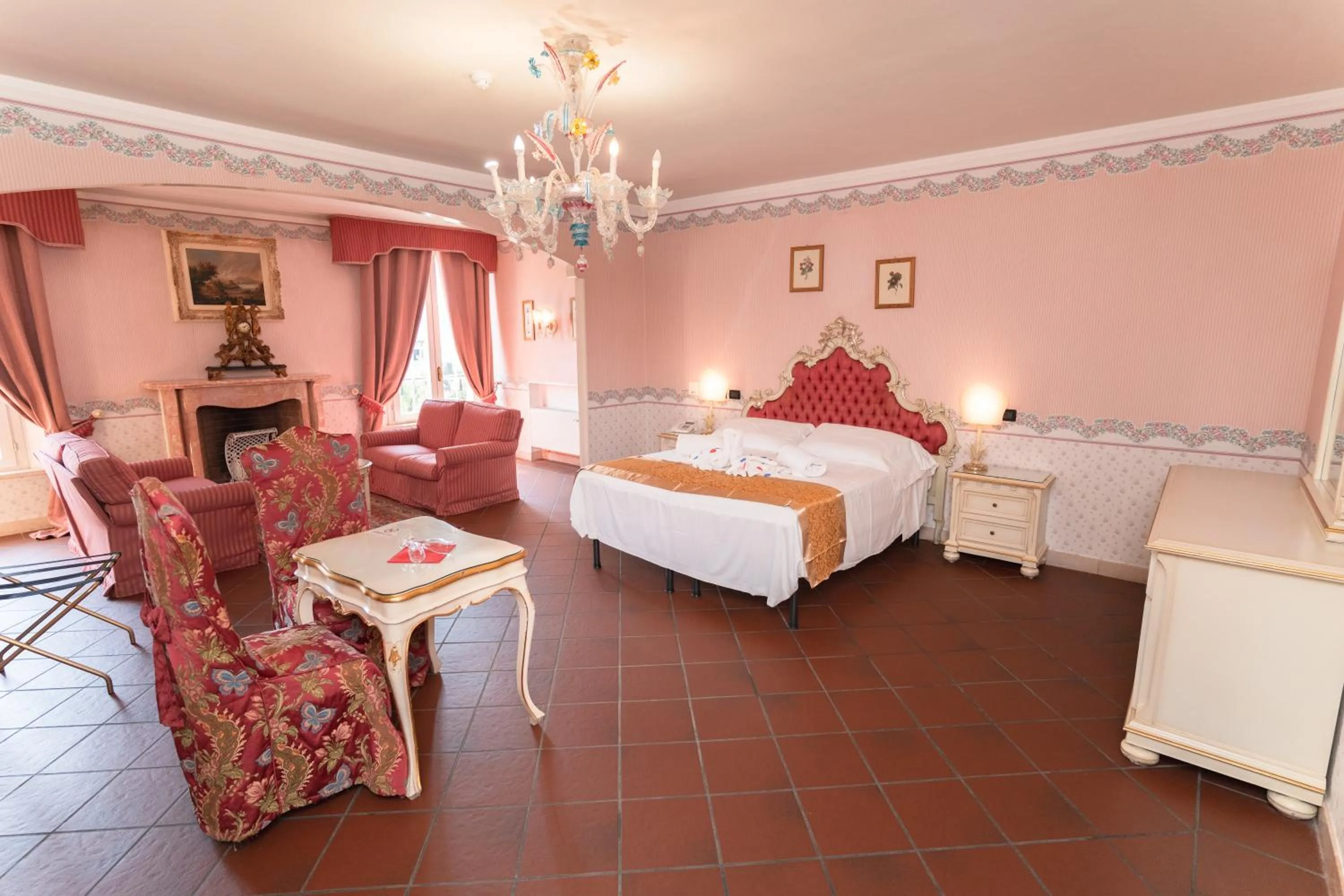 Photo of the whole room, Bed in Hotel & SPA Duchessa Isabella Collection by GSA Hotels