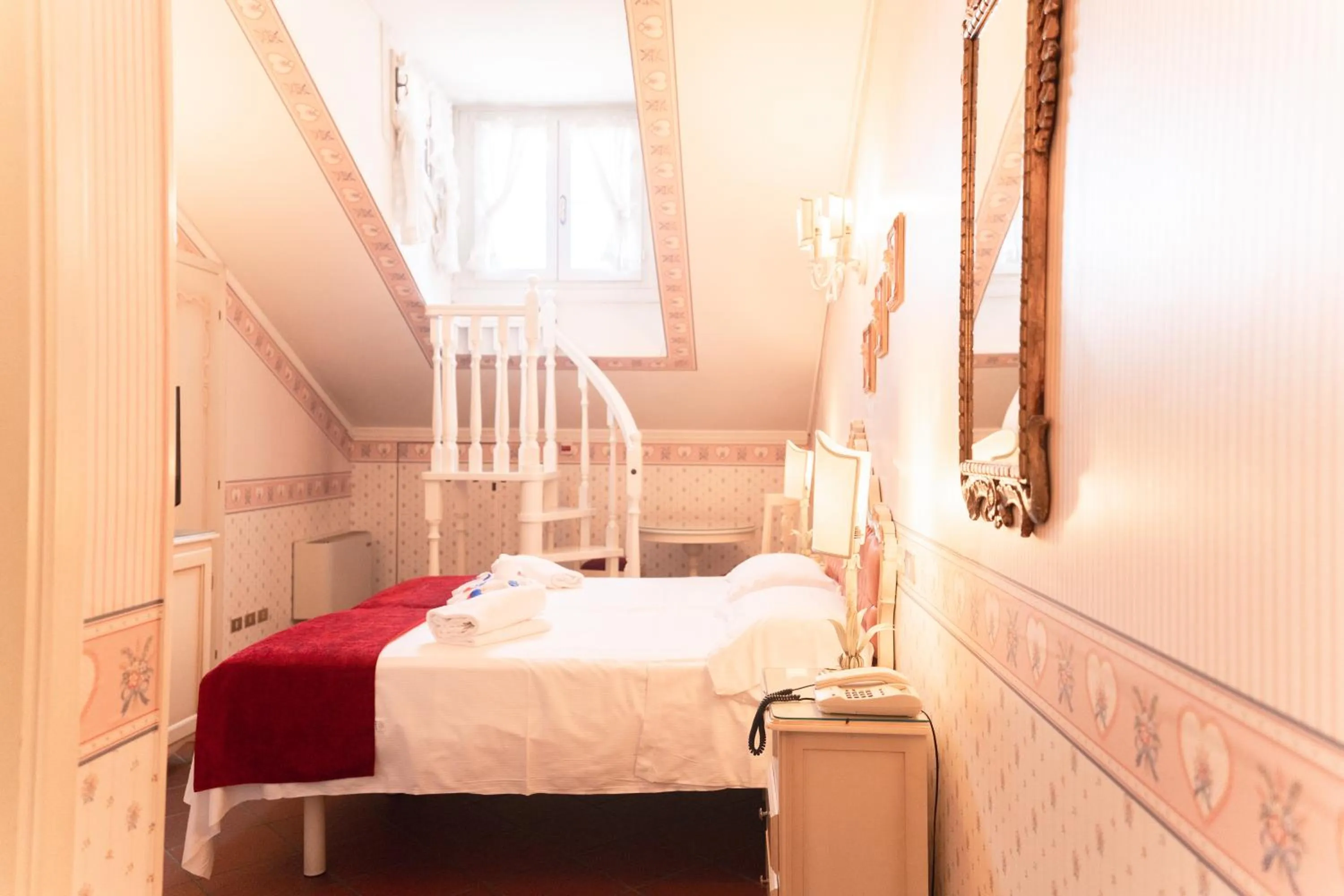 Photo of the whole room, Bed in Hotel & SPA Duchessa Isabella Collection by GSA Hotels