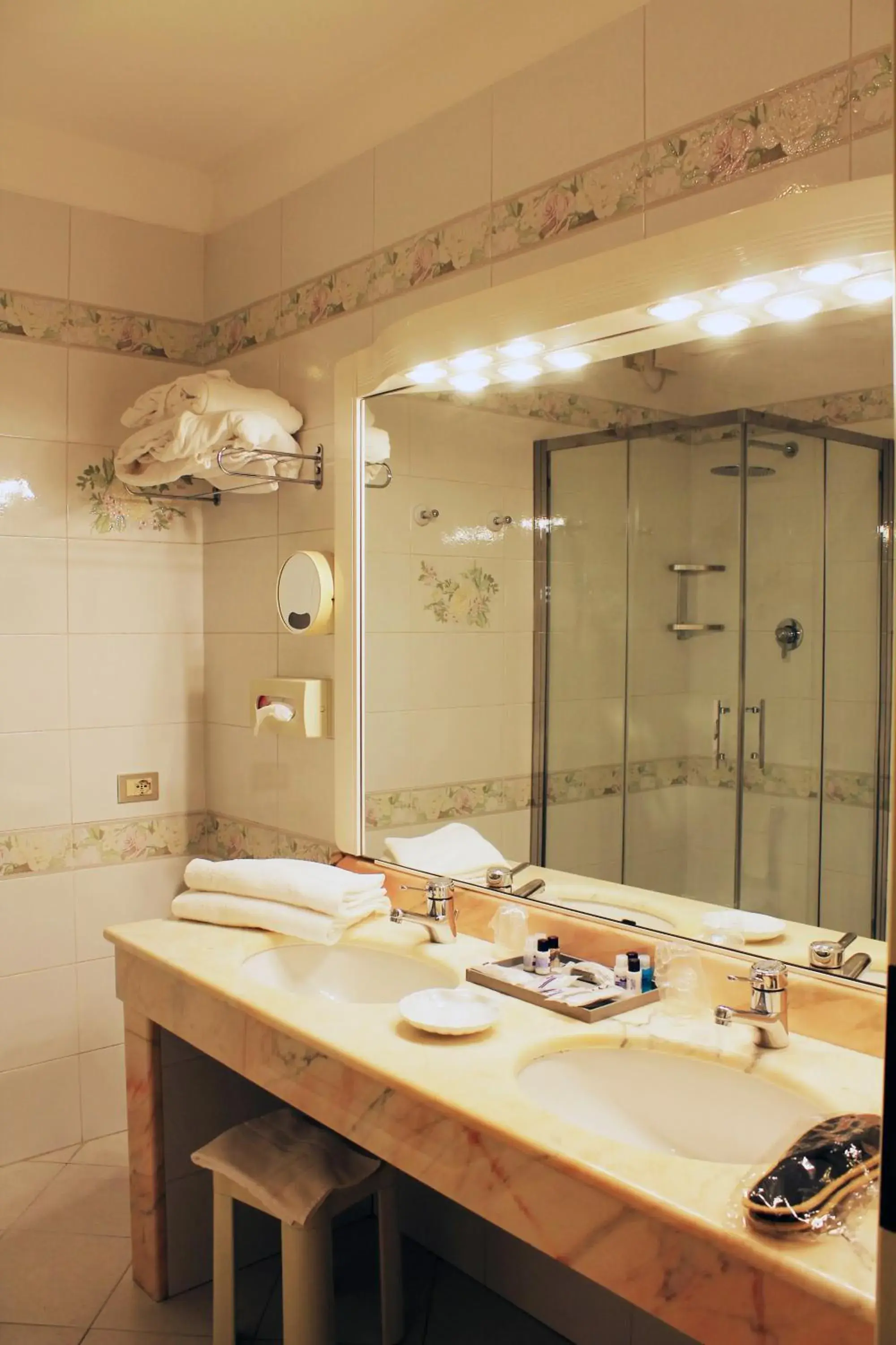 Classic Double or Twin Room in Hotel & SPA Duchessa Isabella Collection by GSA Hotels Classic Double or Twin Room in Hotel & SPA Duchessa Isabella Collection by GSA Hotels