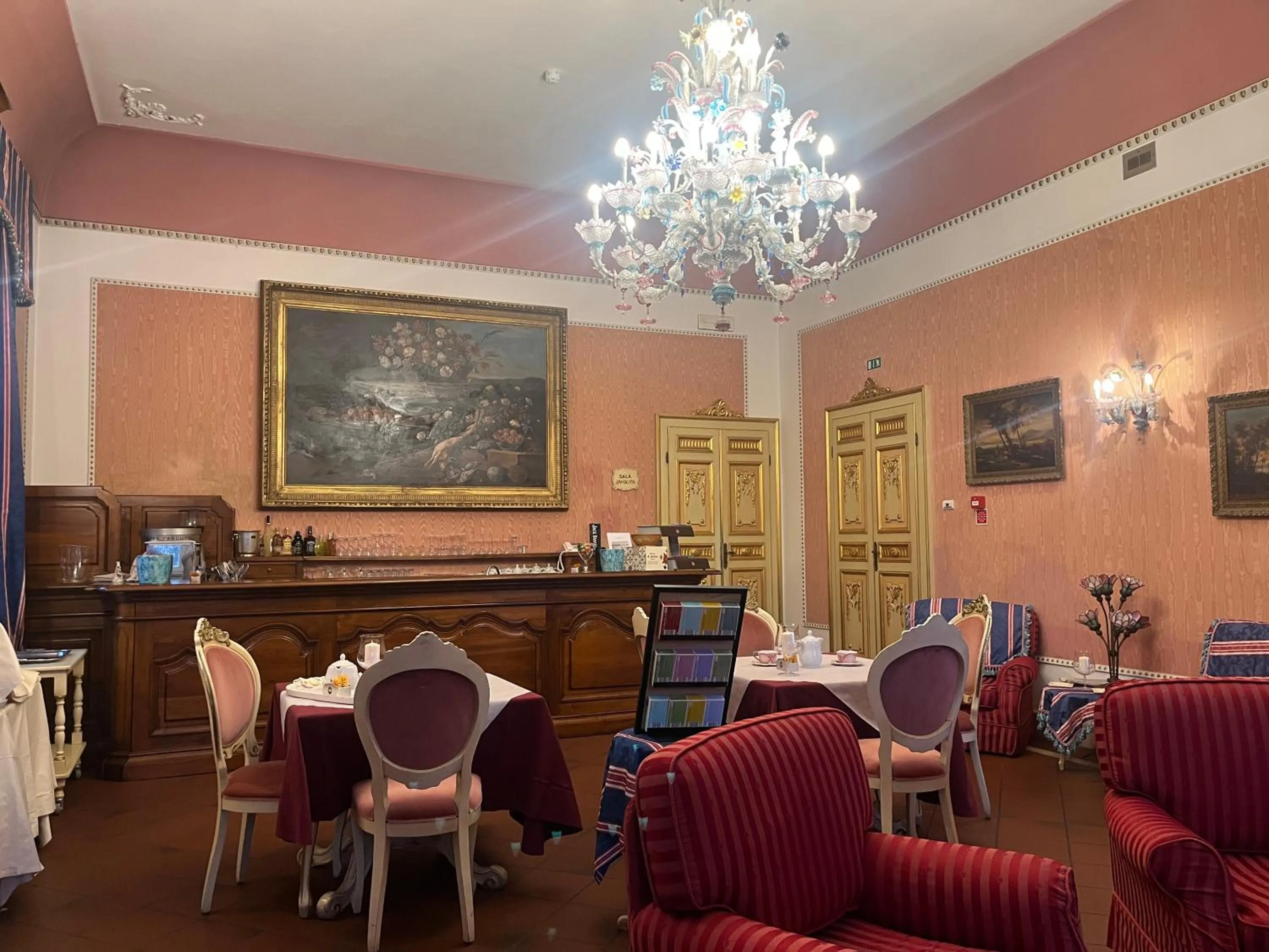 Lounge or bar in Hotel & SPA Duchessa Isabella Collection by GSA Hotels