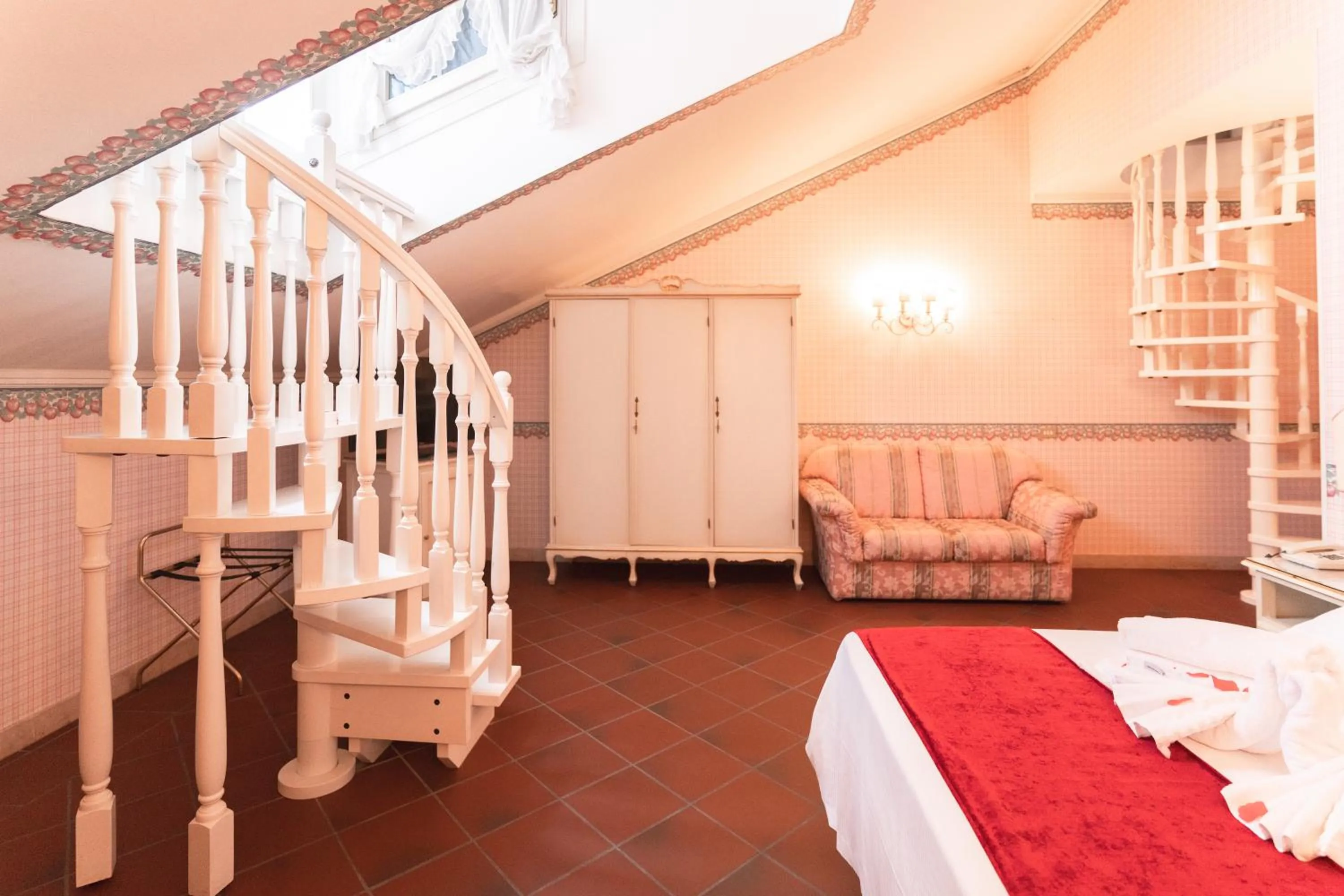 Photo of the whole room, Bed in Hotel & SPA Duchessa Isabella Collection by GSA Hotels