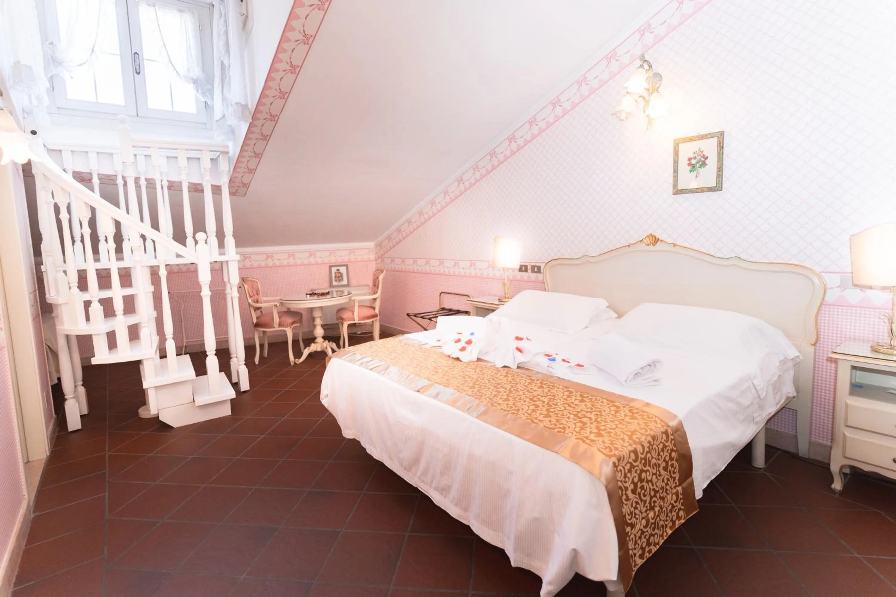 Photo of the whole room, Bed in Hotel & SPA Duchessa Isabella Collection by GSA Hotels