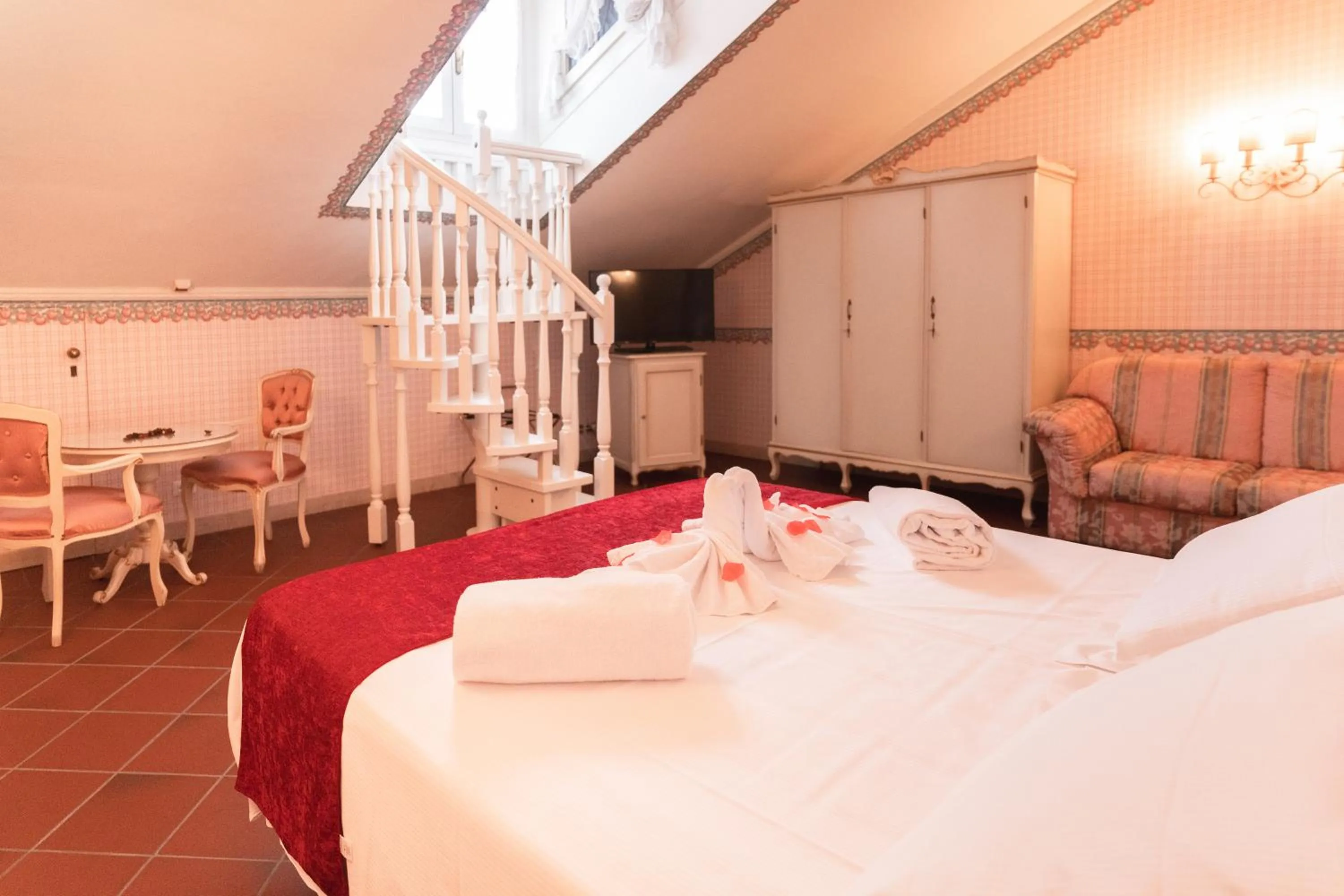 Photo of the whole room, Bed in Hotel & SPA Duchessa Isabella Collection by GSA Hotels