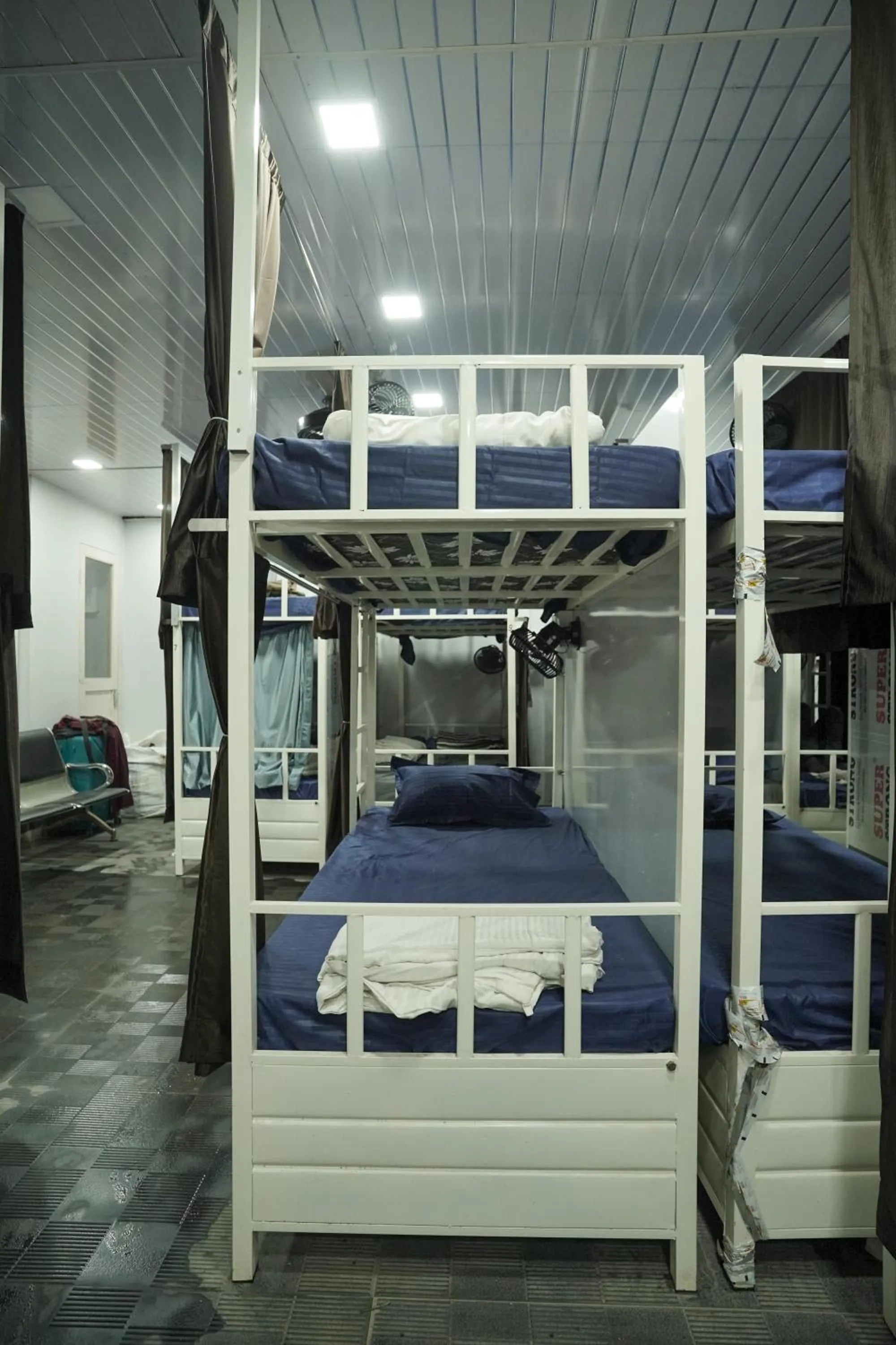 bunk bed, Bed in ZEST STAYS 1054-ANDHERI WEST