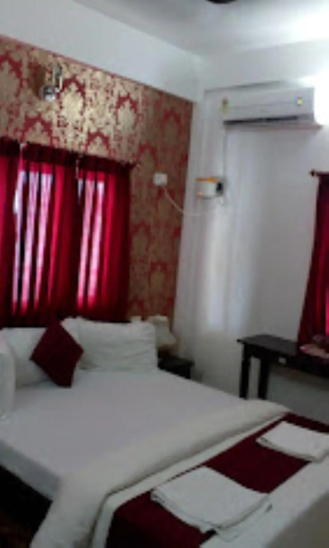 Bed in The Shelter Hotel - Port Blair