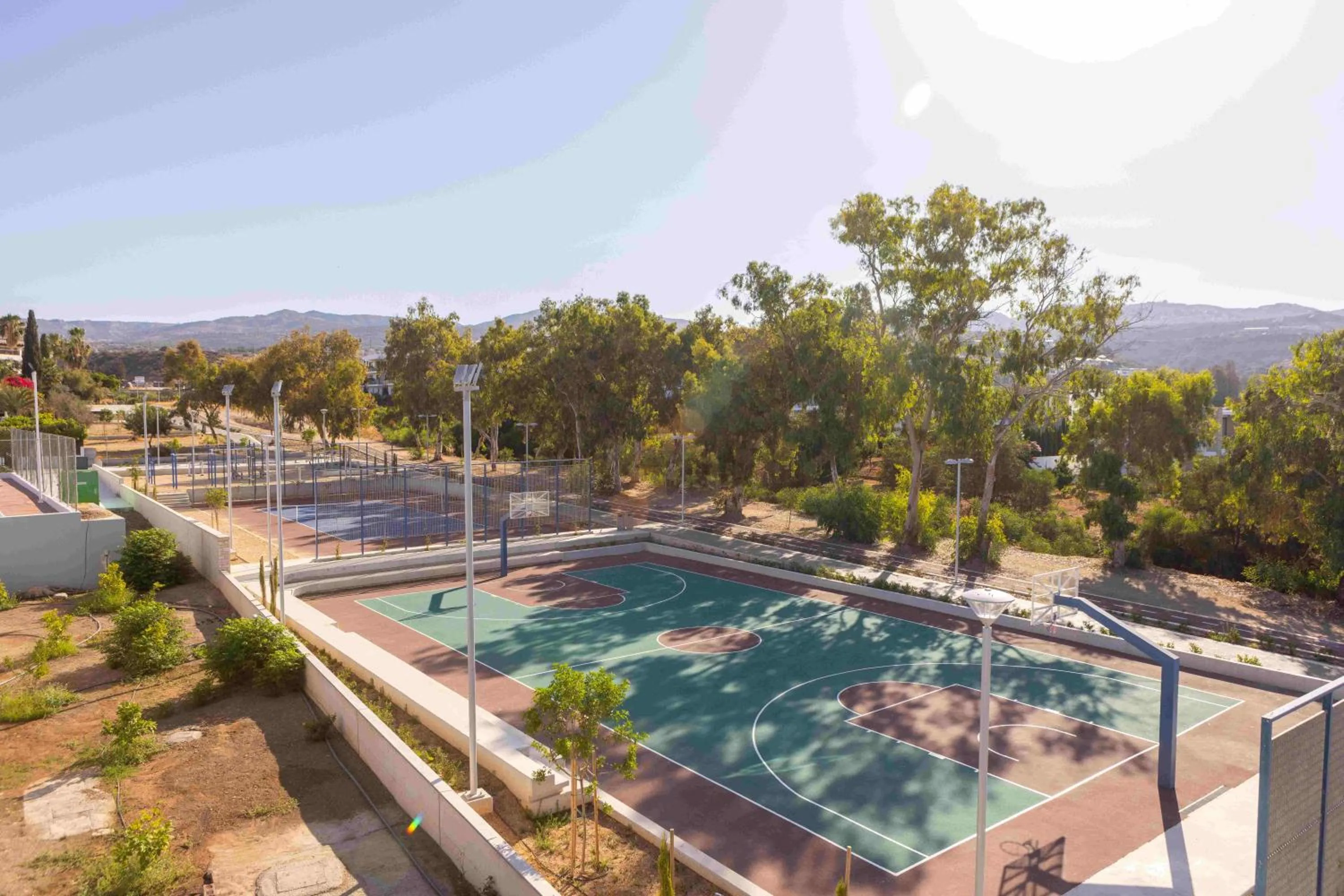 Tennis court in Kapetanios Aqua Resort
