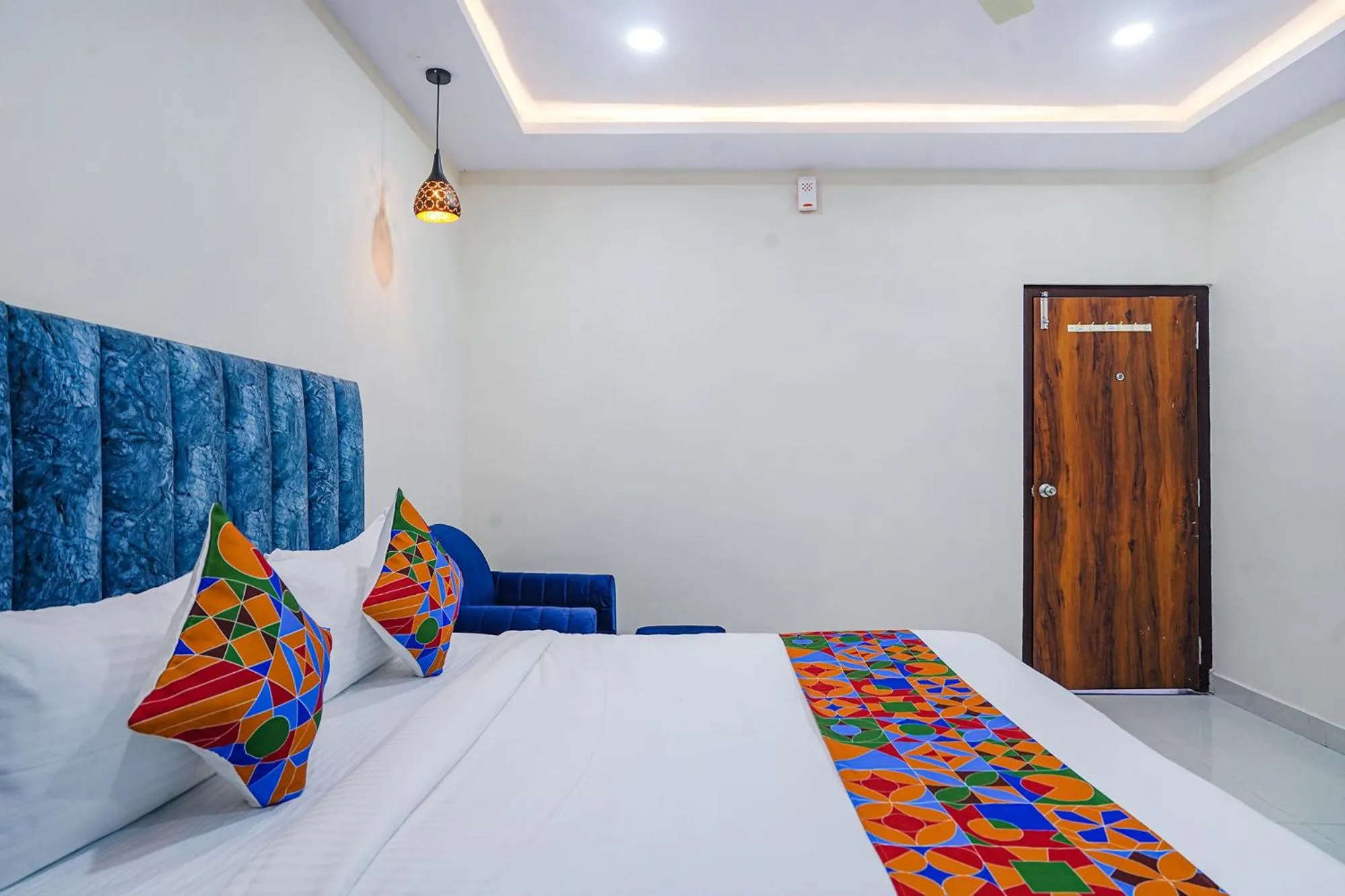 Bed in FabHotel Grand Broholic - Nr Hitech City