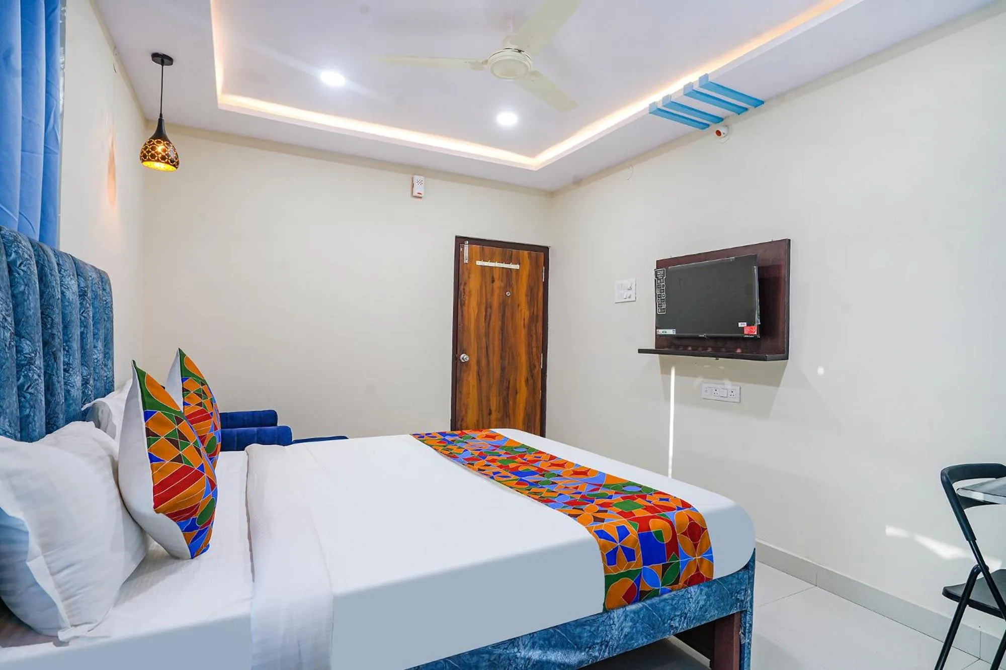 Bed in FabHotel Grand Broholic - Nr Hitech City