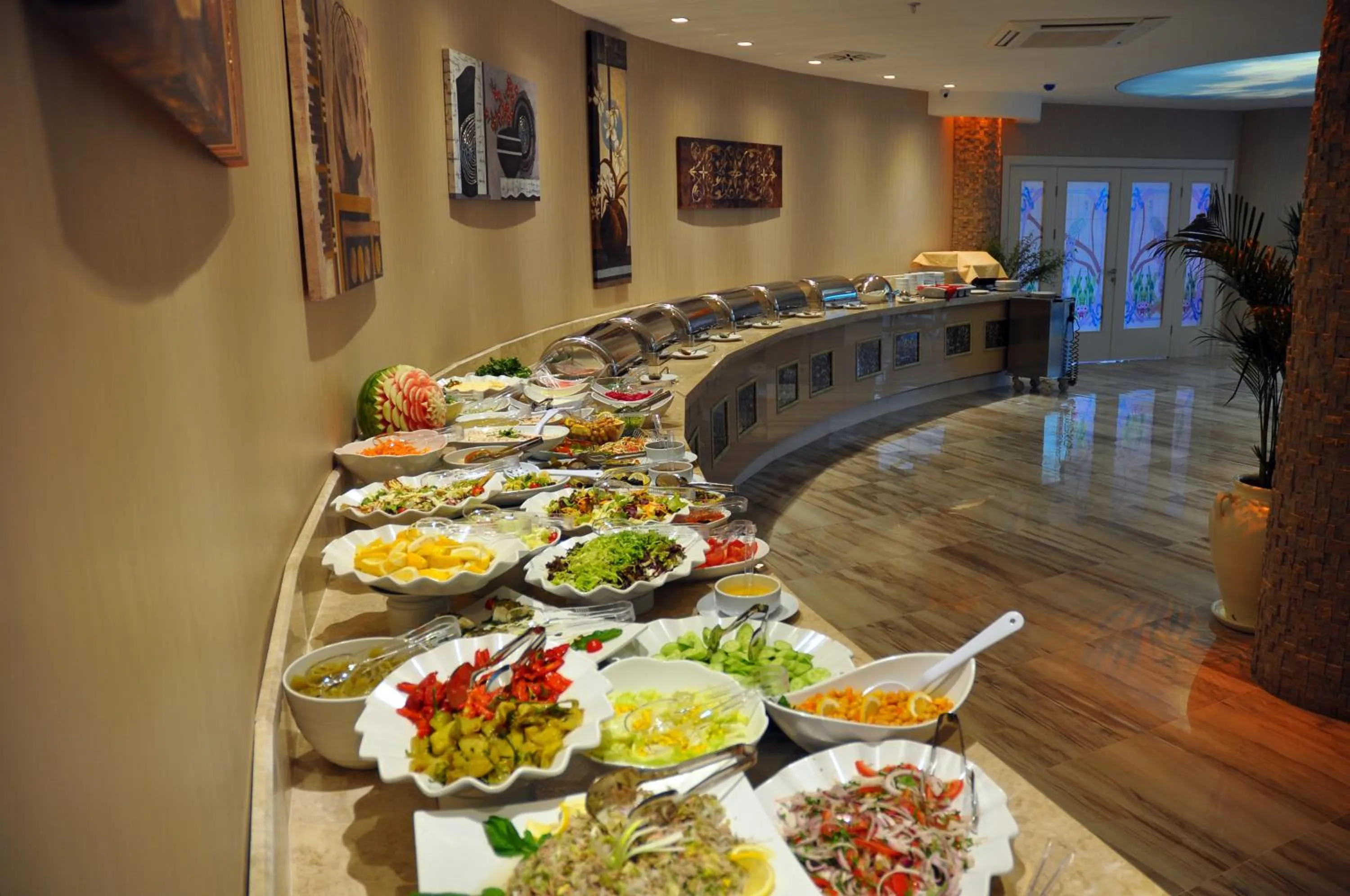 Restaurant/places to eat in Elamir Resort Hotel