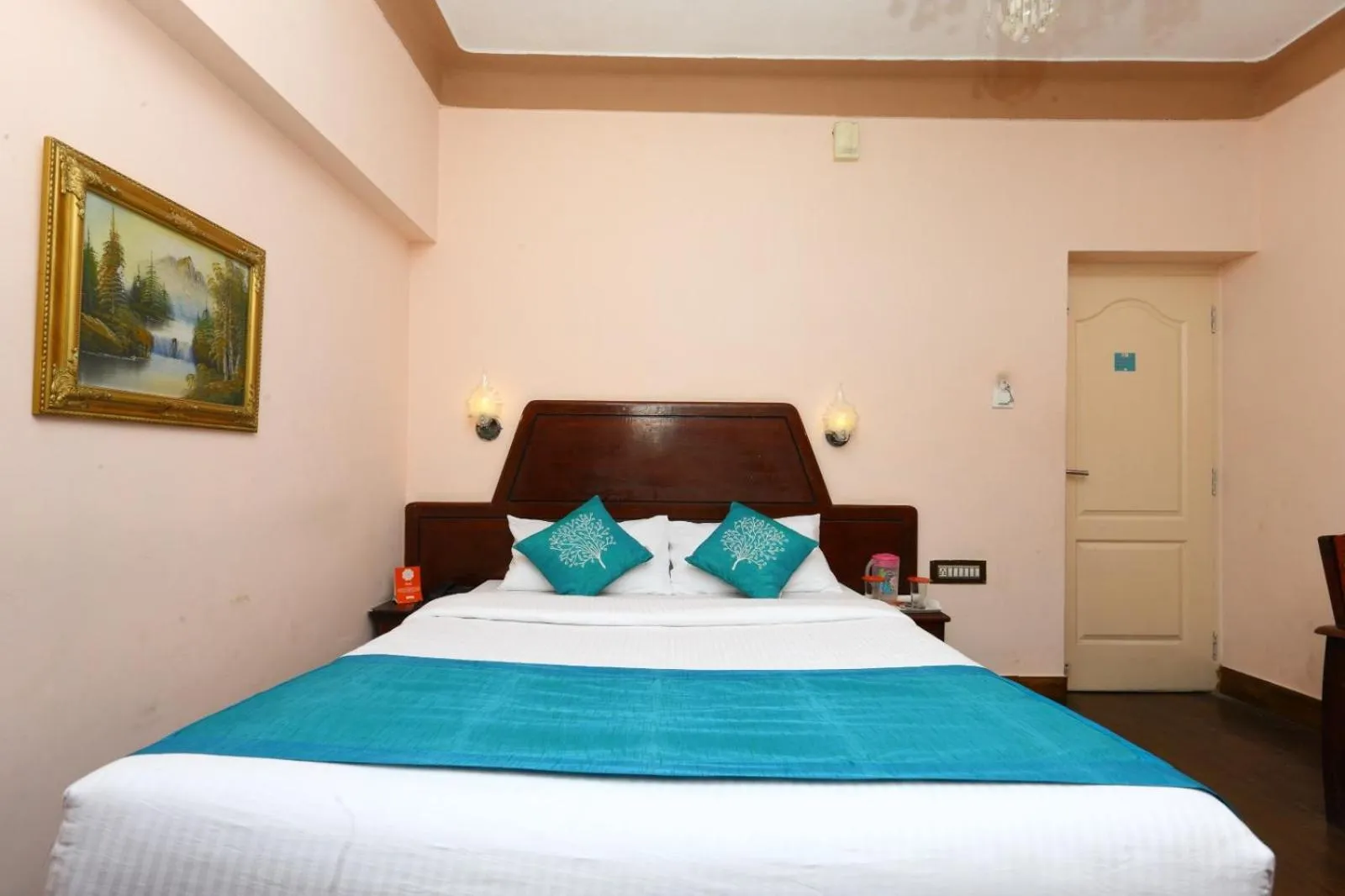 Bedroom, Bed in Hotel Mount View