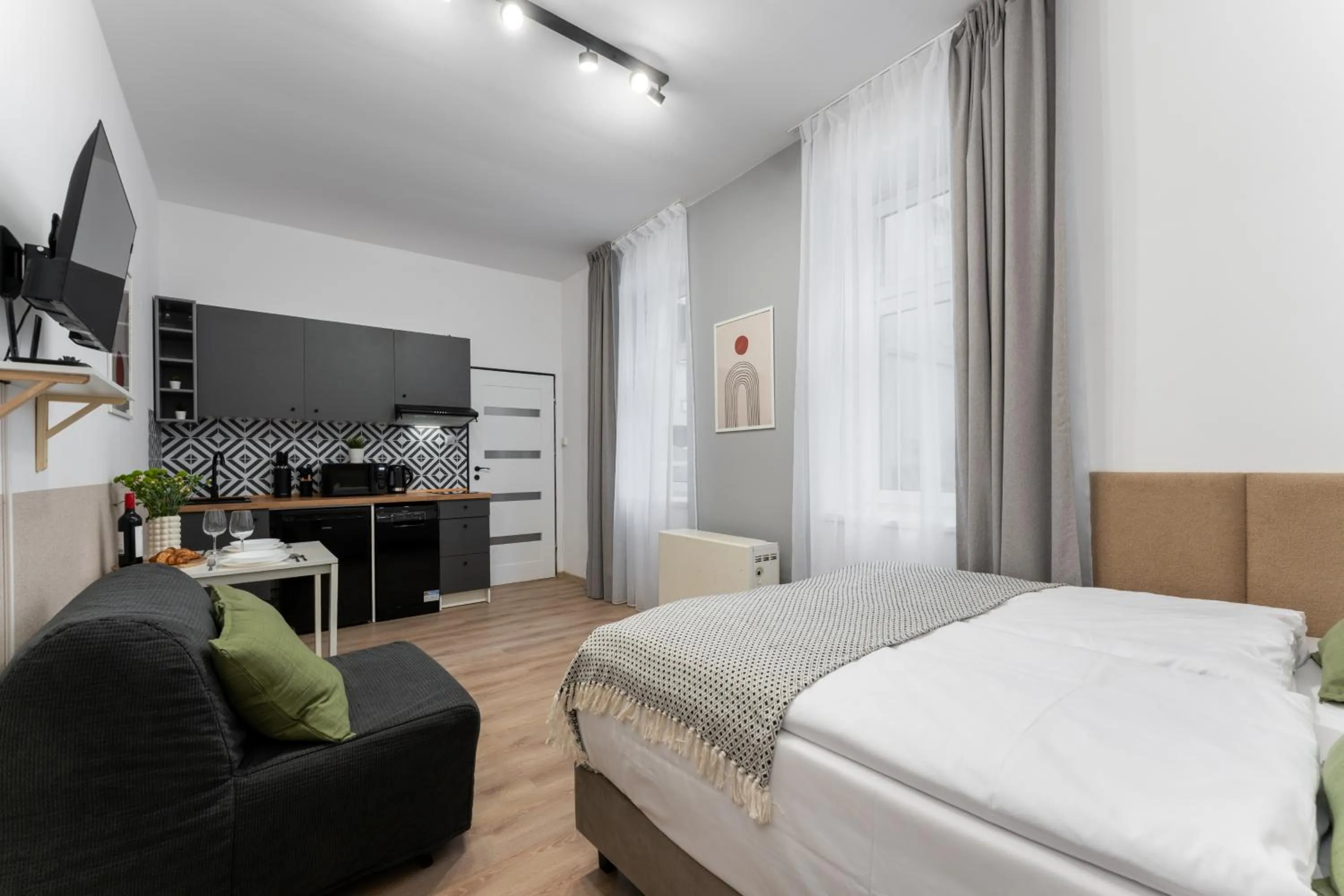 TV and multimedia, Bed in Wonderful Apartments in the Center of Krakow