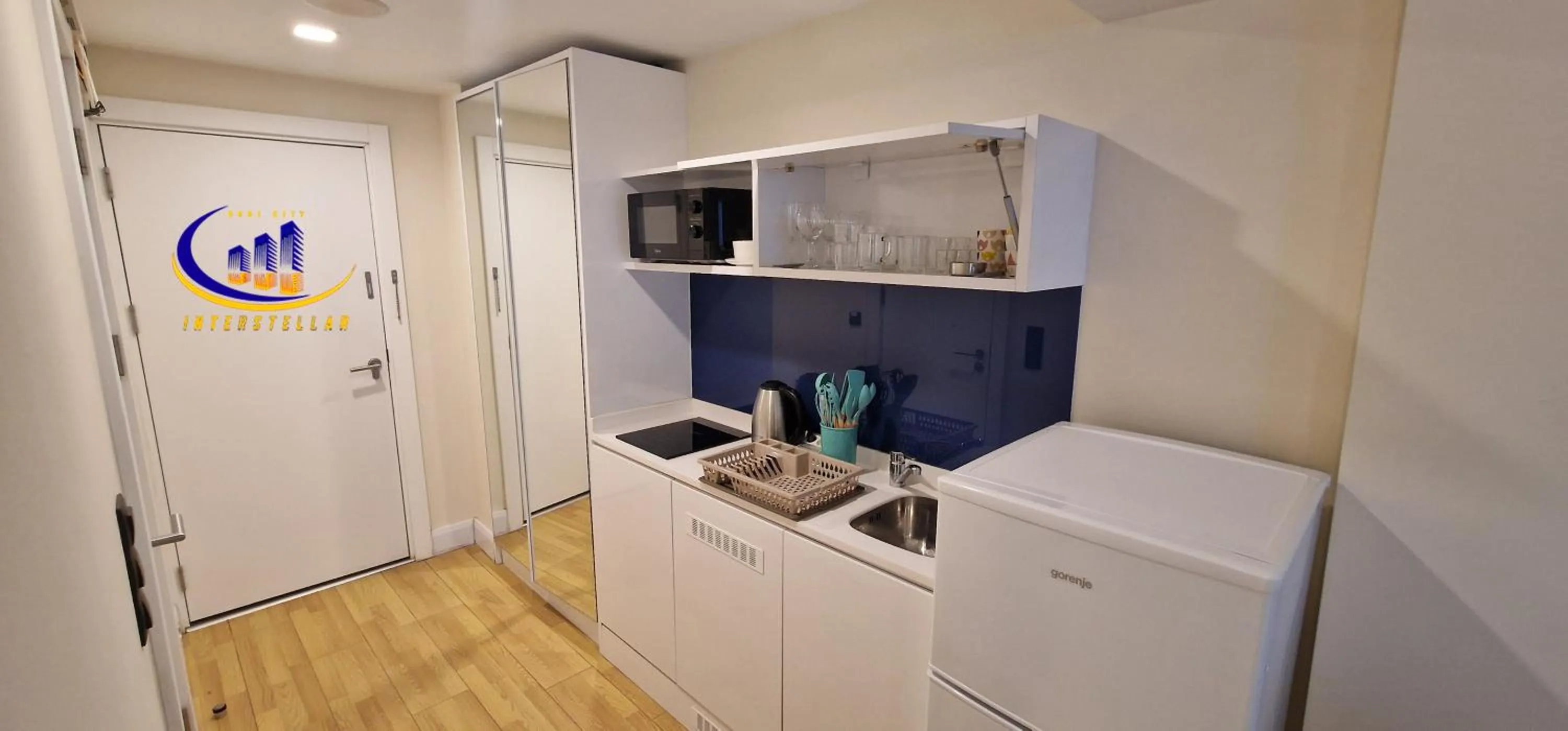 Kitchen or kitchenette in INTERSTELLAR ☆ ORBI CITY