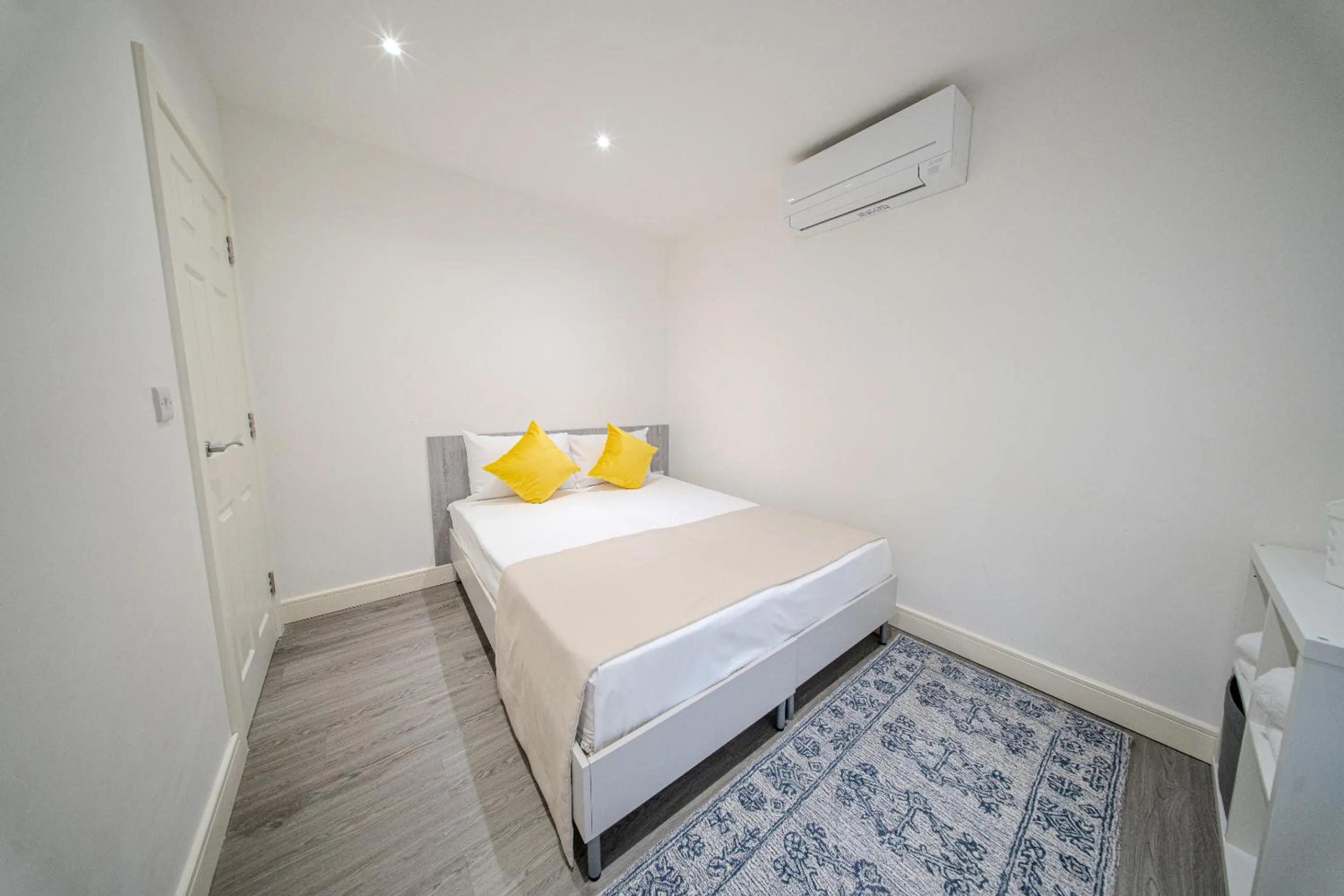 Bedroom, Bed in Ilford Luxury Apartments