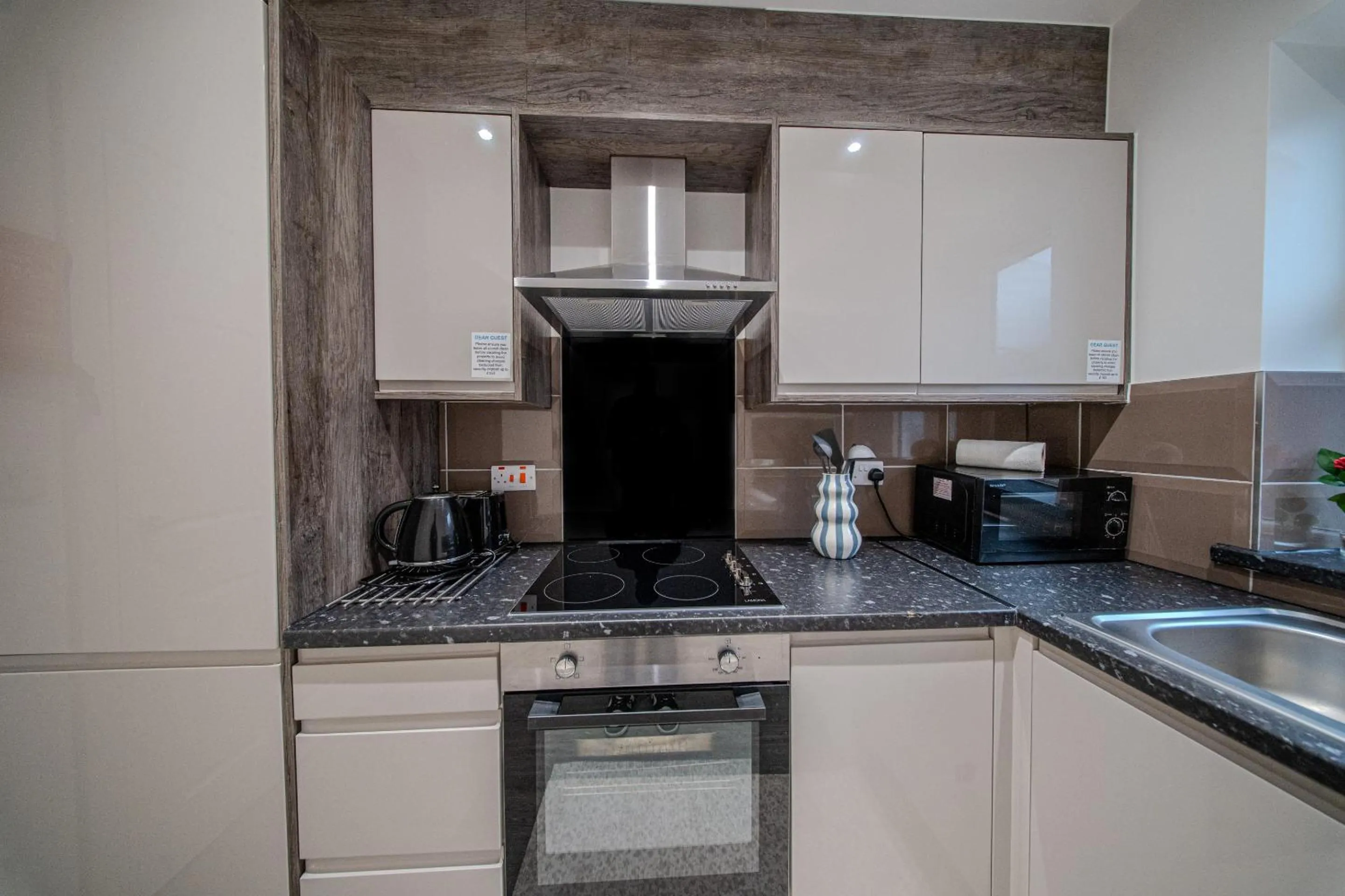 Kitchen or kitchenette in Ilford Luxury Apartments