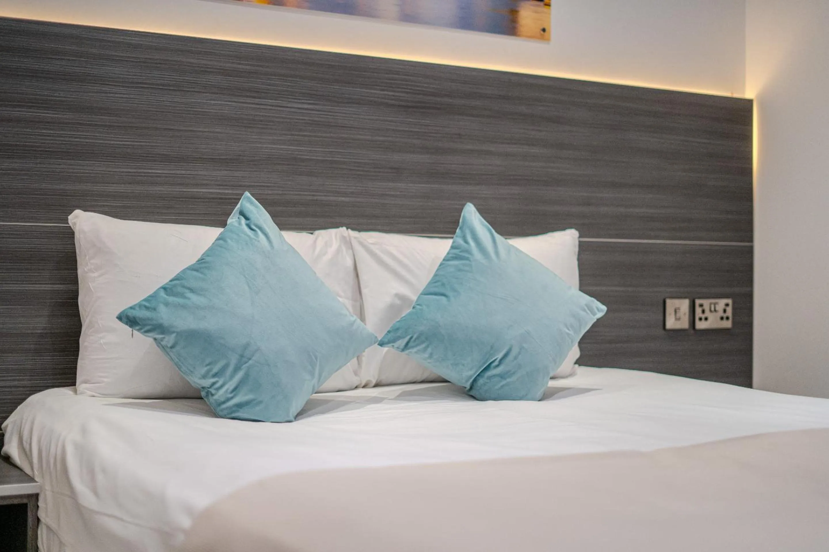 Bedroom, Bed in Ilford Luxury Apartments