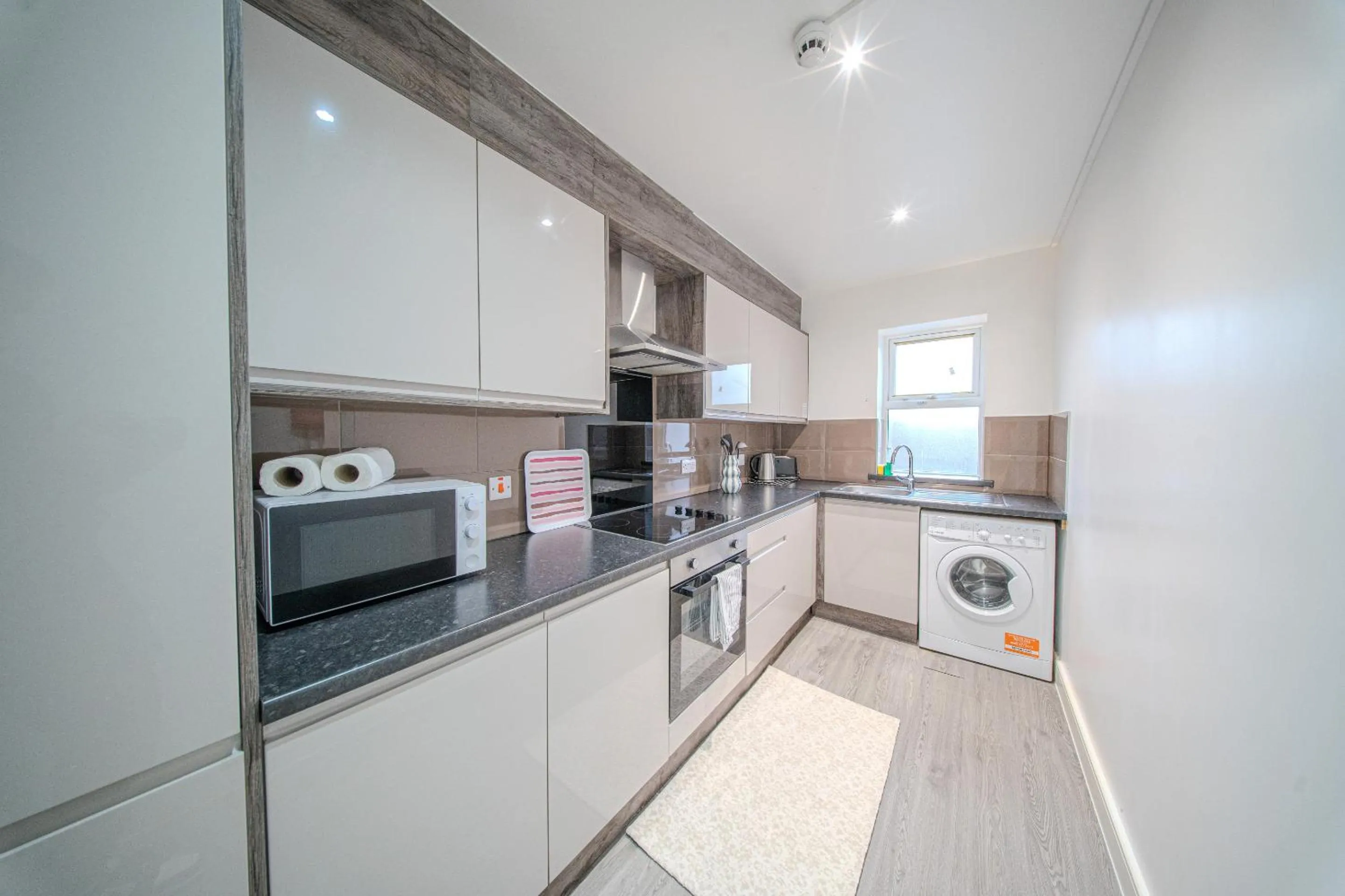 Kitchen or kitchenette in Ilford Luxury Apartments