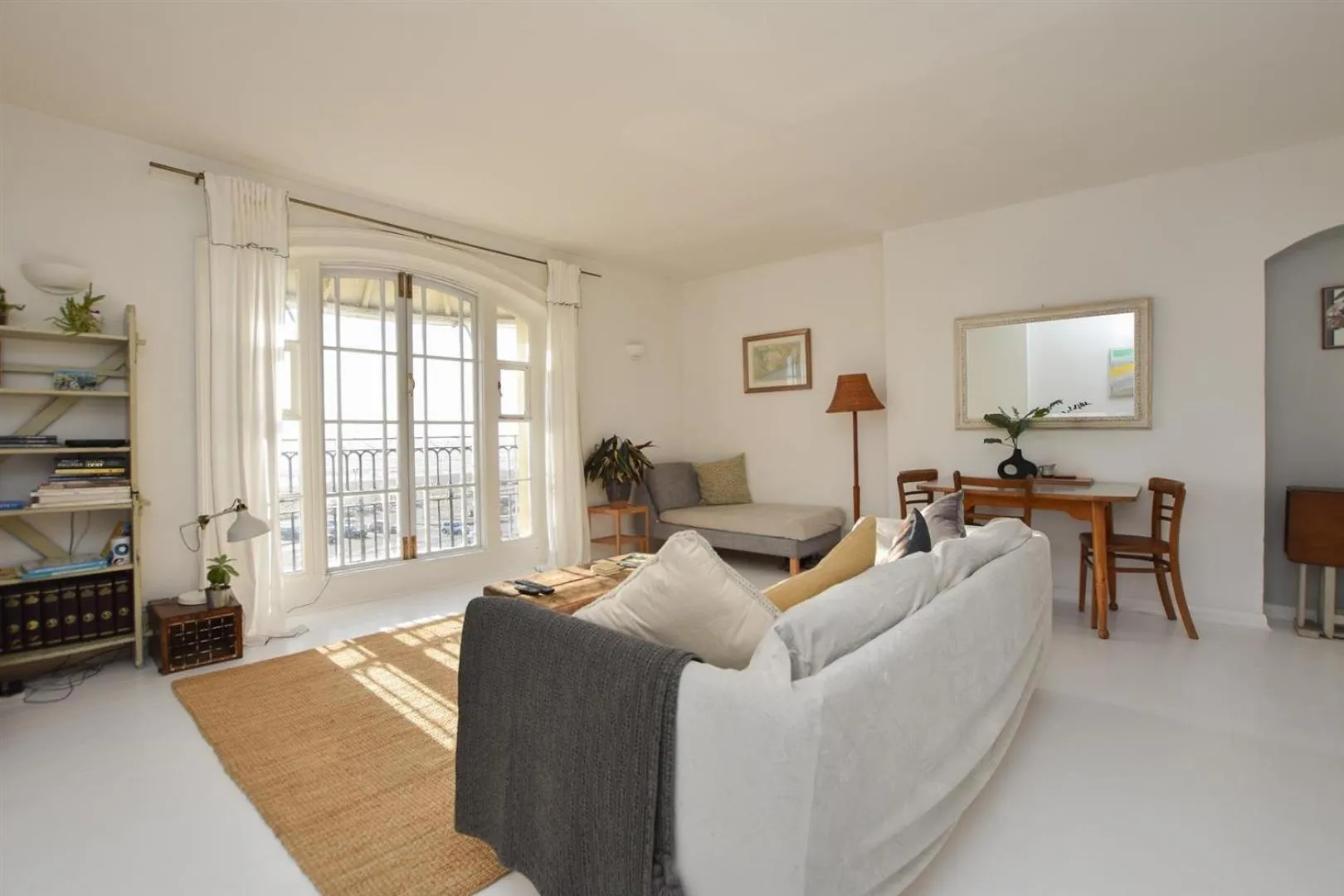 Stunning 2 bed with Sea View in Hastings Old Town