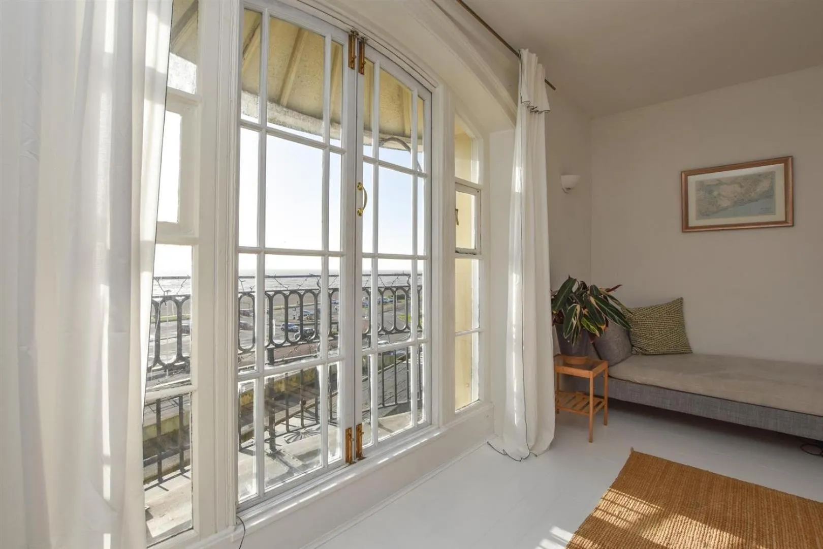 Stunning 2 bed with Sea View in Hastings Old Town