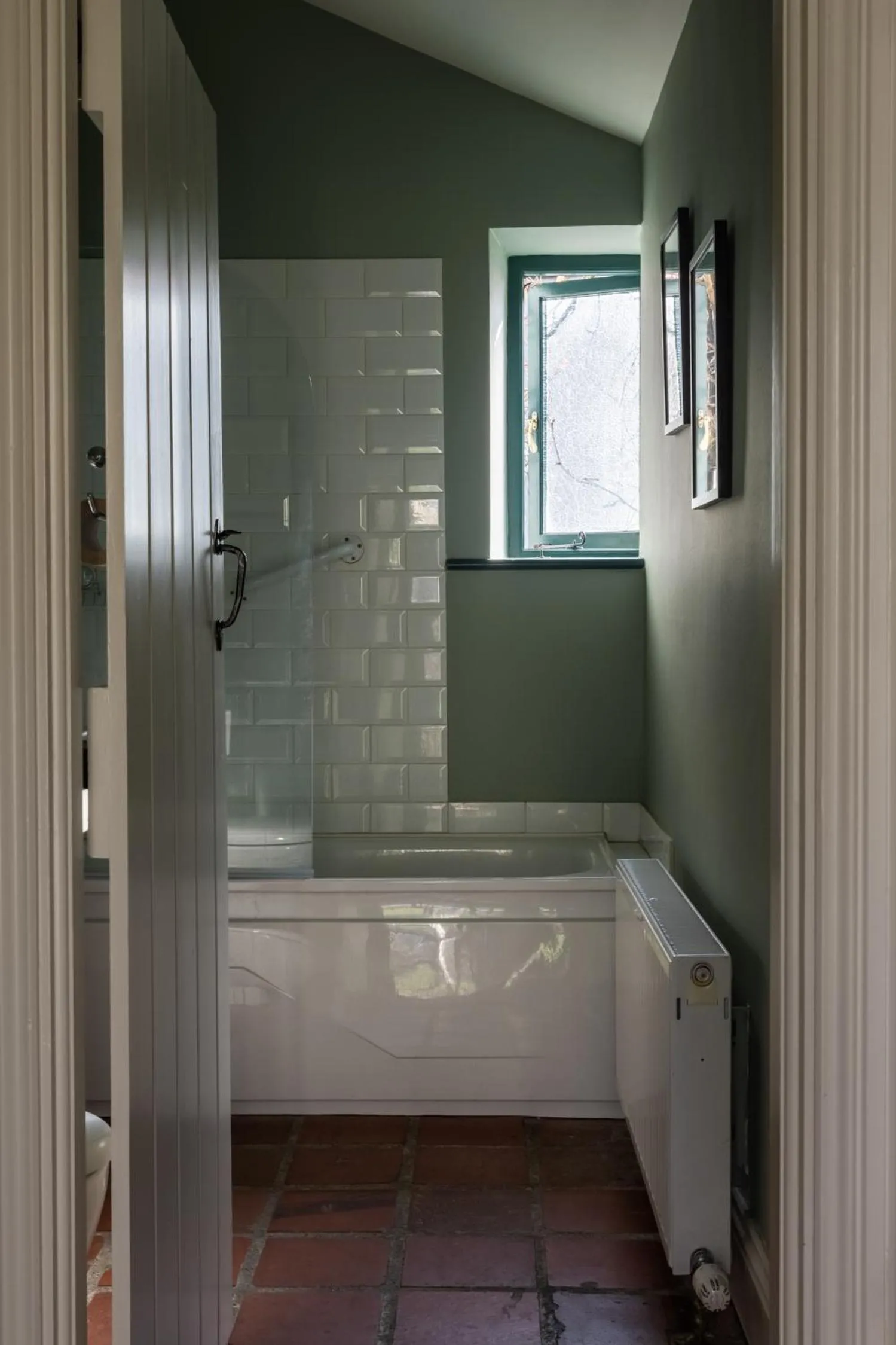 Shower in Castletown Gate House