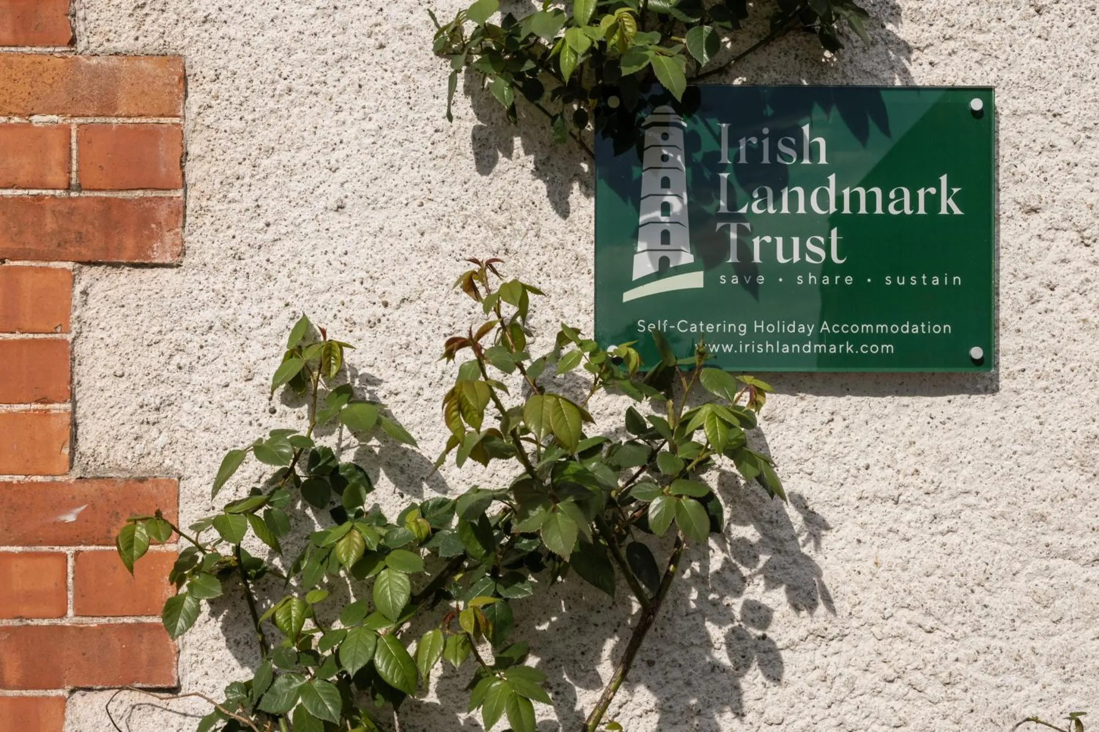 Day in Castletown Gate House