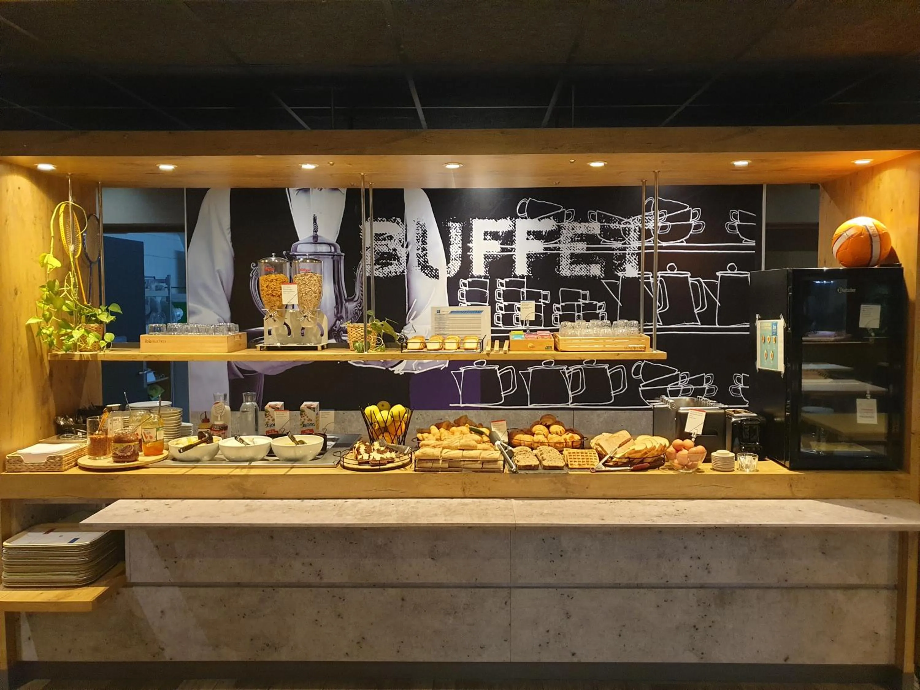 Breakfast in Ibis Budget Avignon Nord