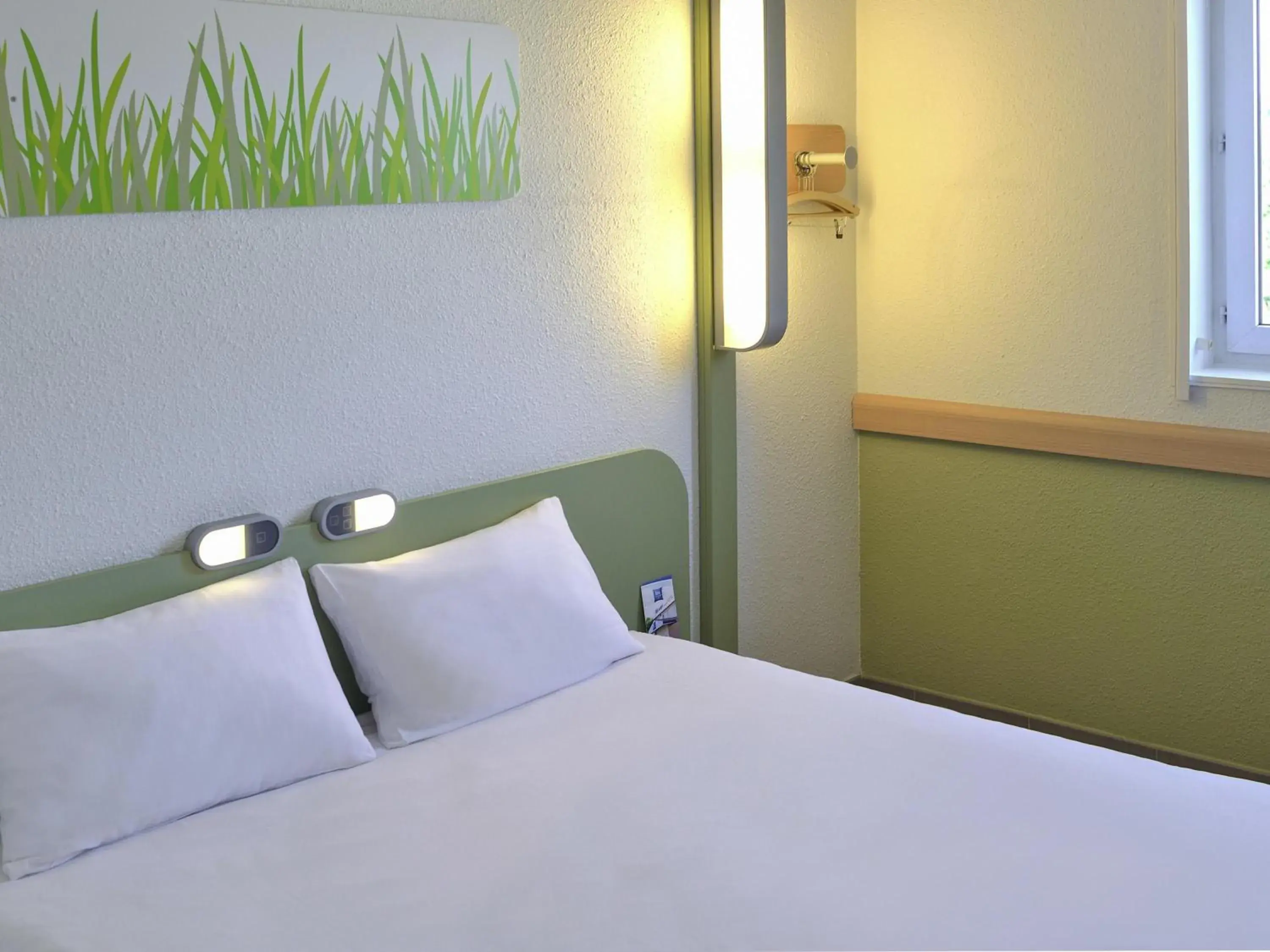 Double Room in Ibis Budget Avignon Nord Double Room in Ibis Budget Avignon Nord