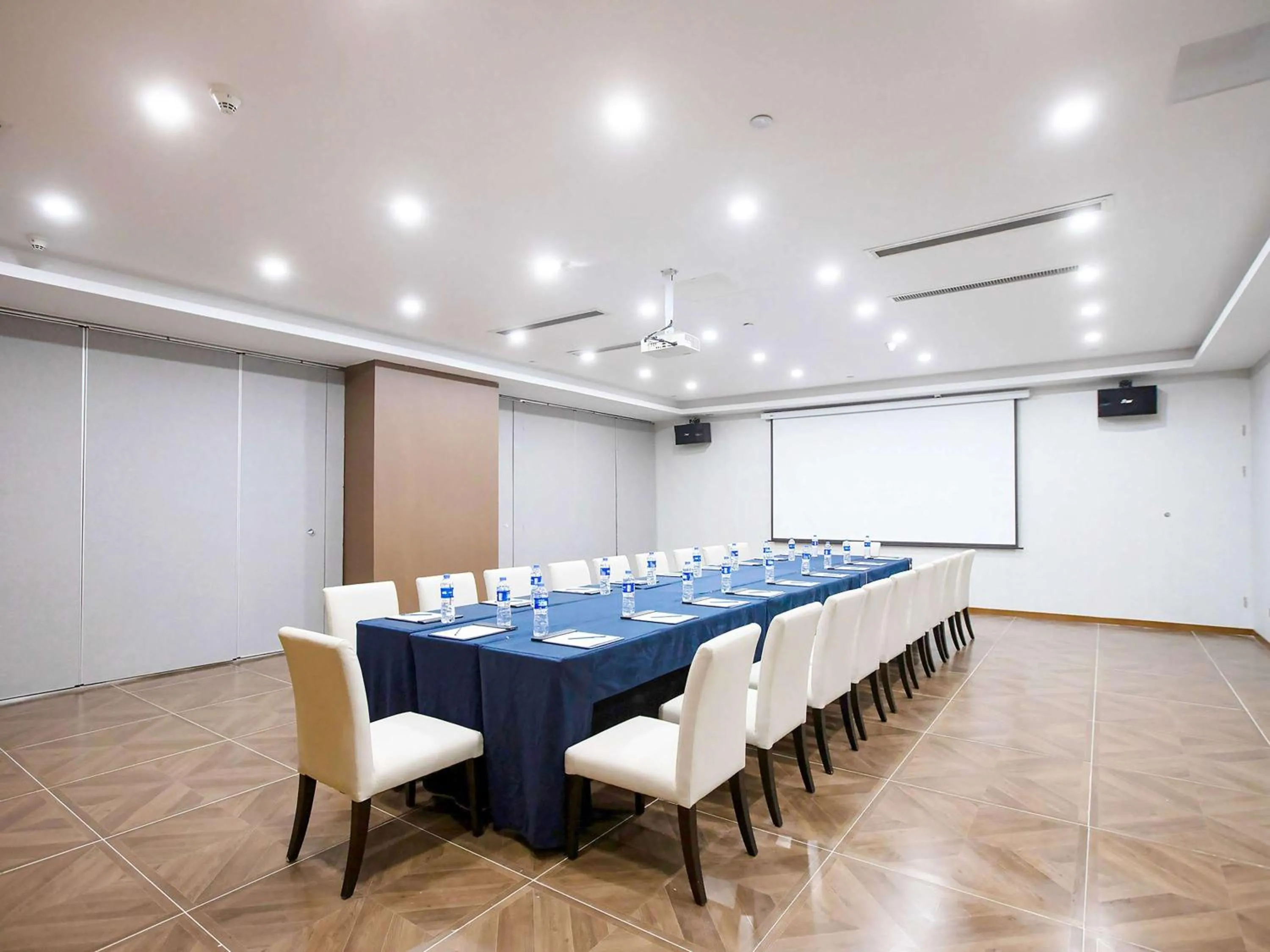 Meeting/conference room in Novotel Nanjing Central